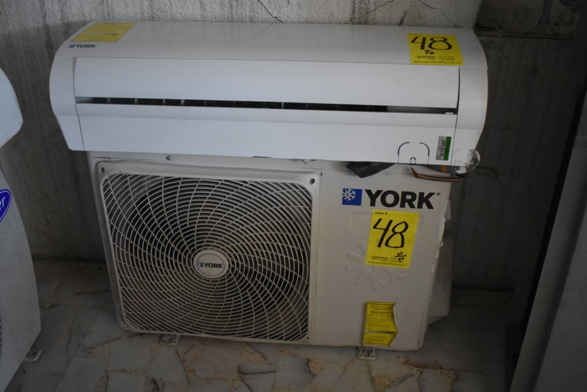 Mini split marca York, Modelo Evaporador: YH9FXC12BAH-FX, Modelo Condensador: YH9FYC12BAH-A-X