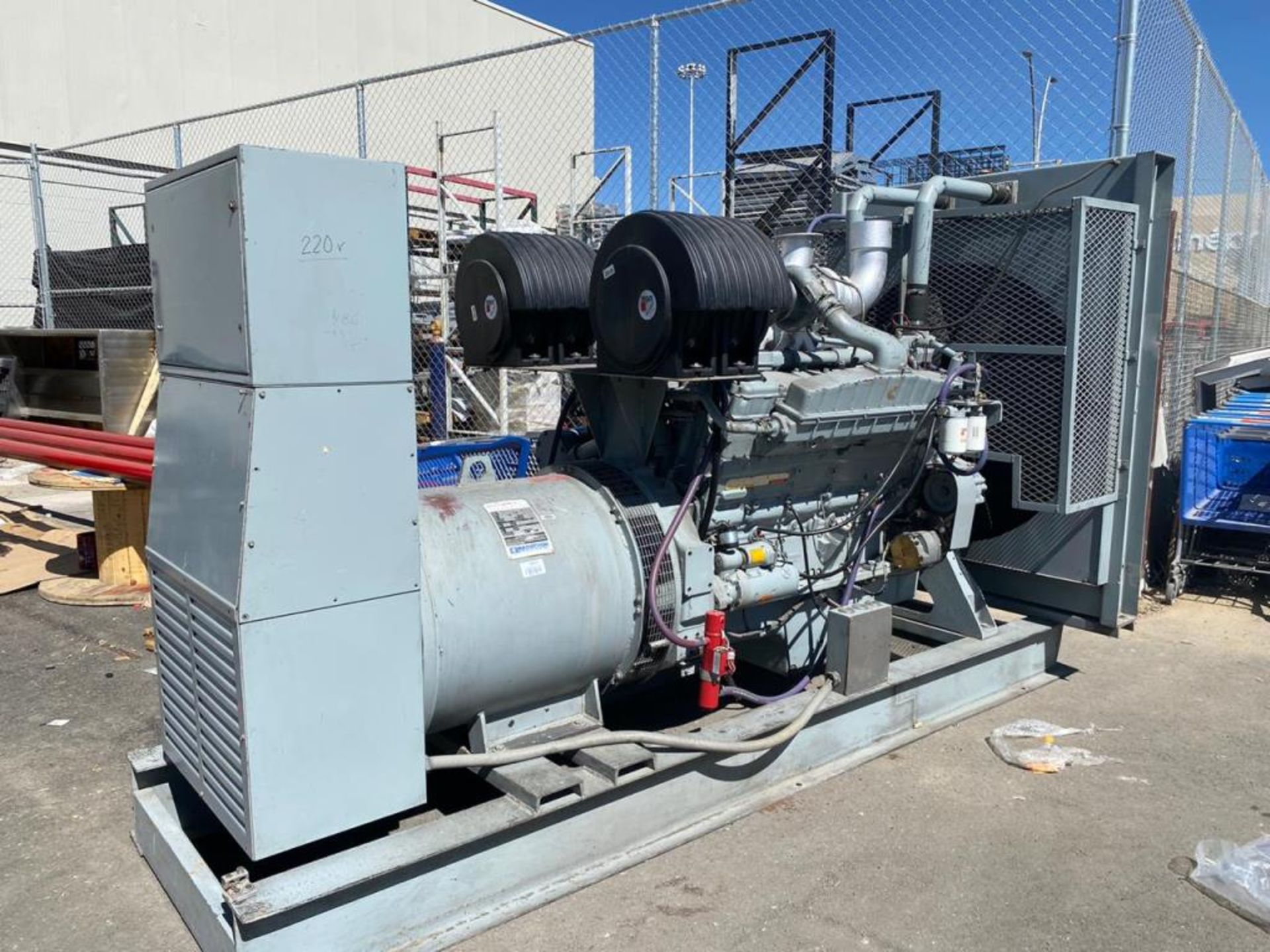 Planta de emergencia de 750 KVA / 600 KW, marca Ottomotores, con motor marca Cummins - Image 2 of 24