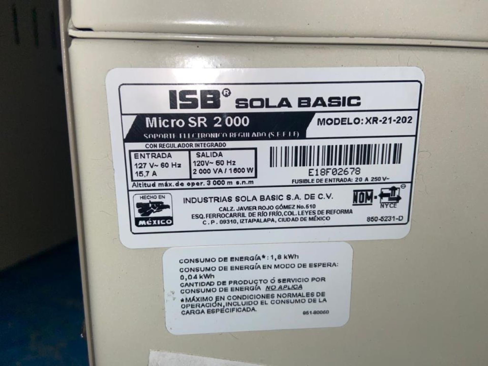 Dos reguladores de voltaje marca ISB Solabasic, modelo: XR-21-202, Series: E19C9837, E18F02678 - Image 5 of 10