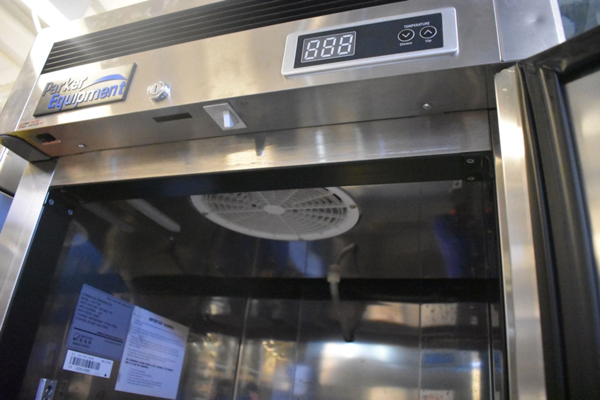 Refrigerador en acero inoxidable marca Parker Equipment, Modelo: LFB-771PC - Image 6 of 13