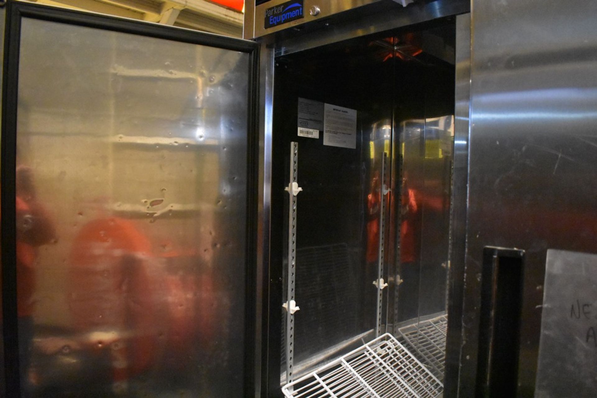 Refrigerador en acero inoxidable de dos puertas abatibles marca Parker Equipment - Bild 4 aus 13