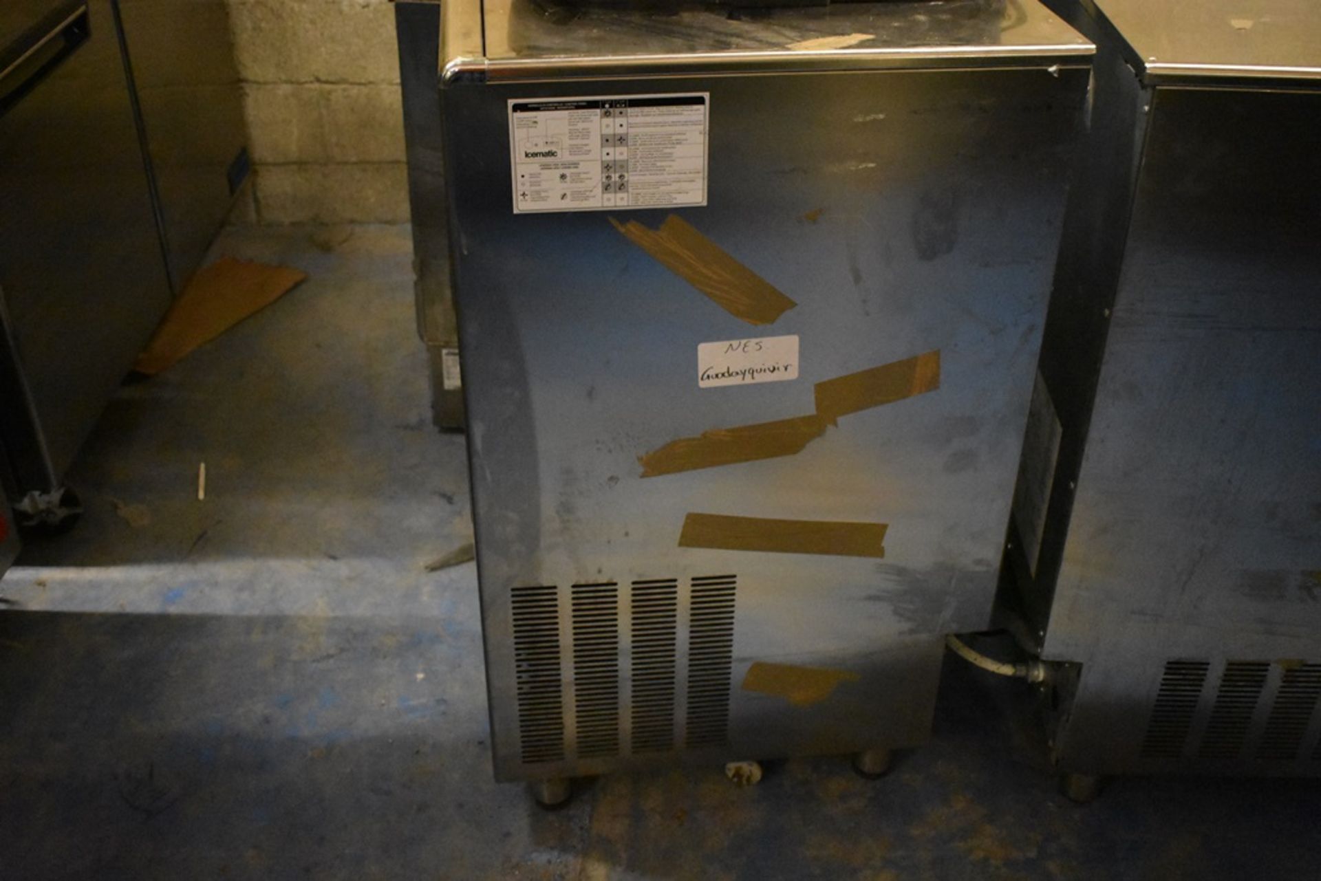 Máquina fabricadora de hielo en acero inoxidable marca Icematic, Modelo: E90 A IX 220/60/1 - Image 2 of 9