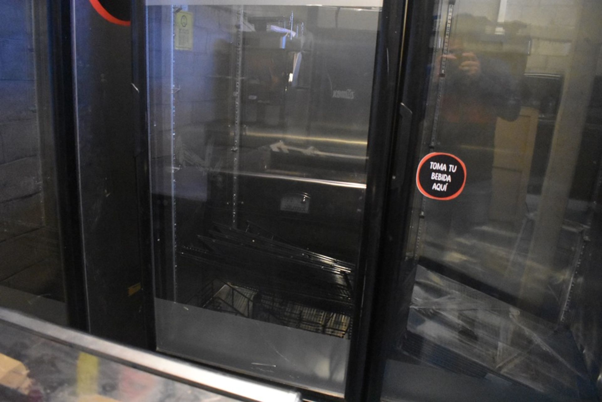 Refrigerador exhibidor con puerta de cristal marca Imbera, Modelo: G319CBMAD - Image 13 of 13