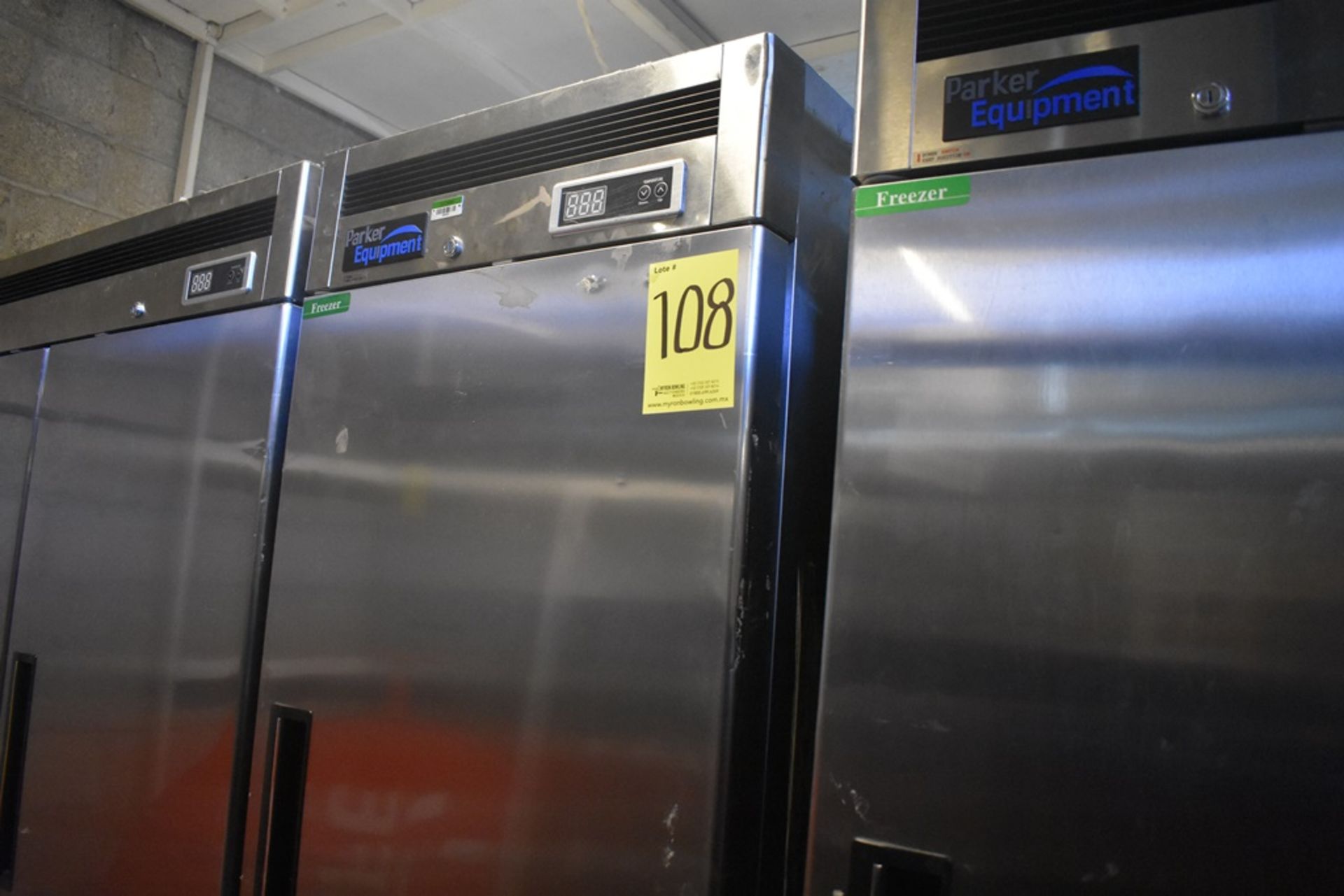 Refrigerador en acero inoxidable marca Parker Equipment, Modelo: LFB-771PC - Image 7 of 12