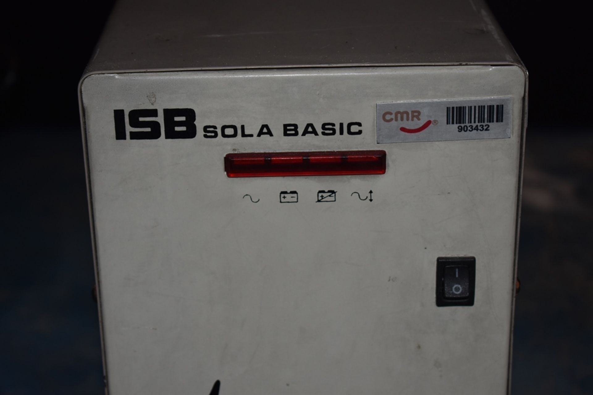 Dos reguladores de voltaje marca ISB Solabasic, modelo: XR-21-202, Series: E18F02675, E18H01516 - Image 8 of 17