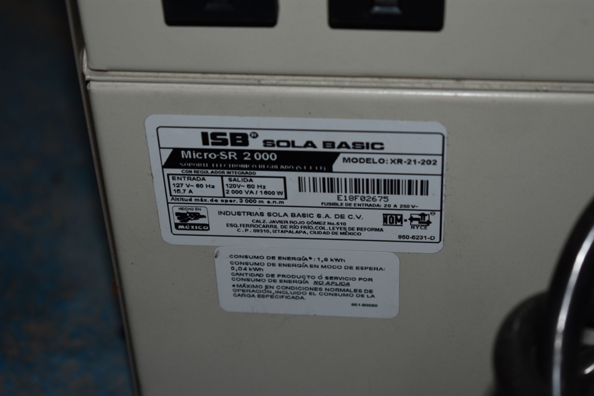 Dos reguladores de voltaje marca ISB Solabasic, modelo: XR-21-202, Series: E18F02675, E18H01516 - Image 11 of 17
