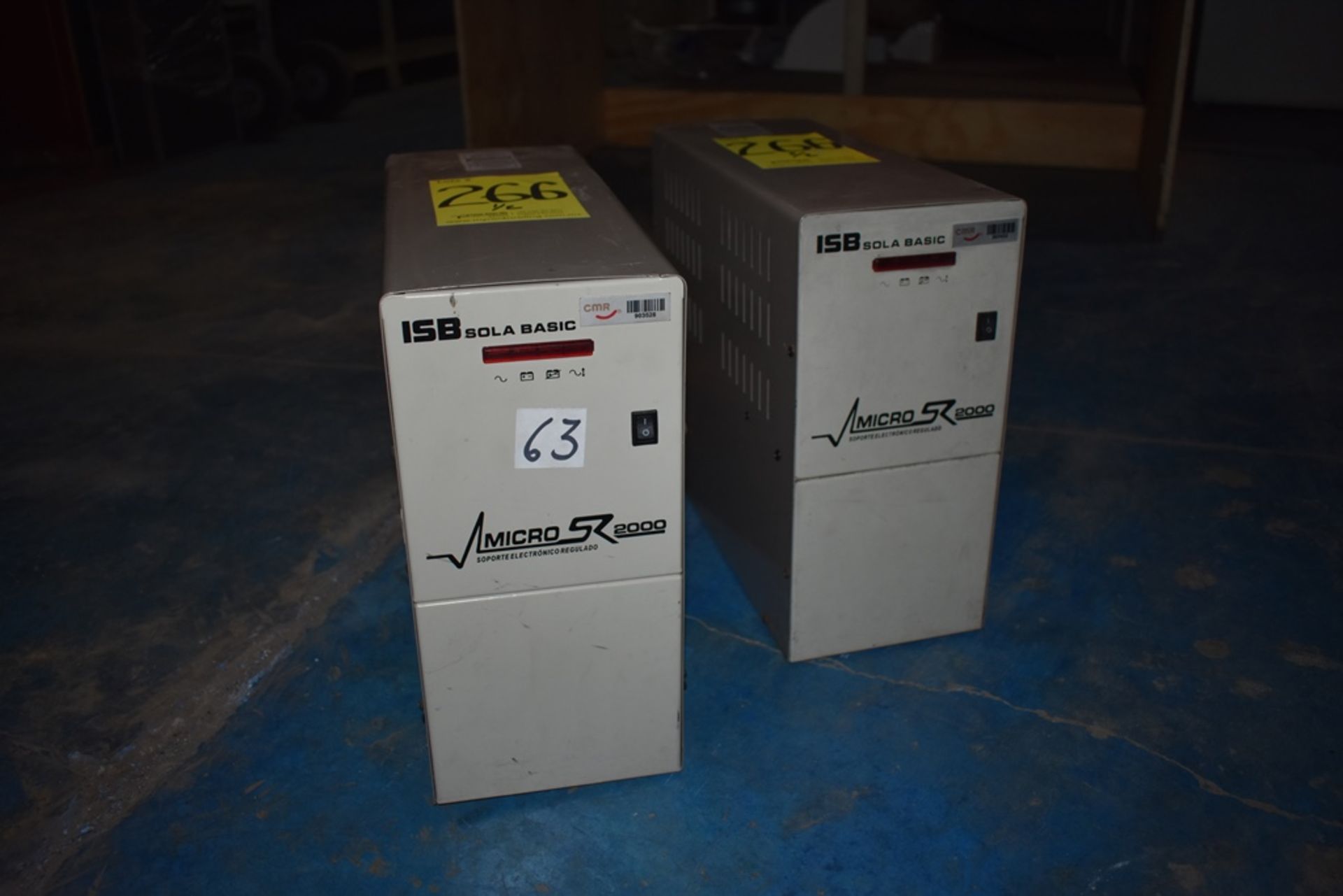 Dos reguladores de voltaje marca ISB Solabasic, modelo: XR-21-202, Series: E18F02675, E18H01516 - Image 3 of 17