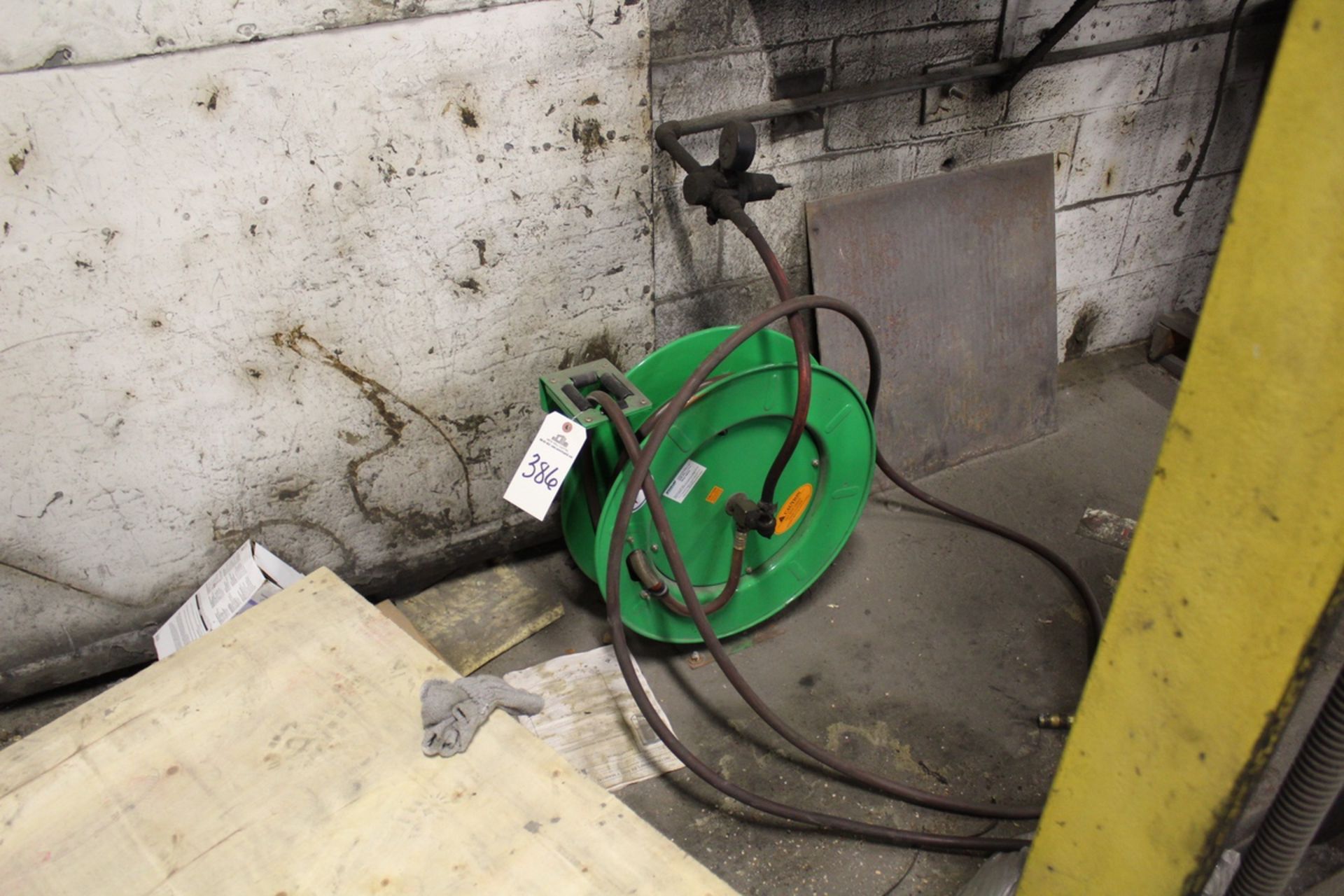 Air Hose Reel | Rig Fee: Hand Carry or Contact Rigger