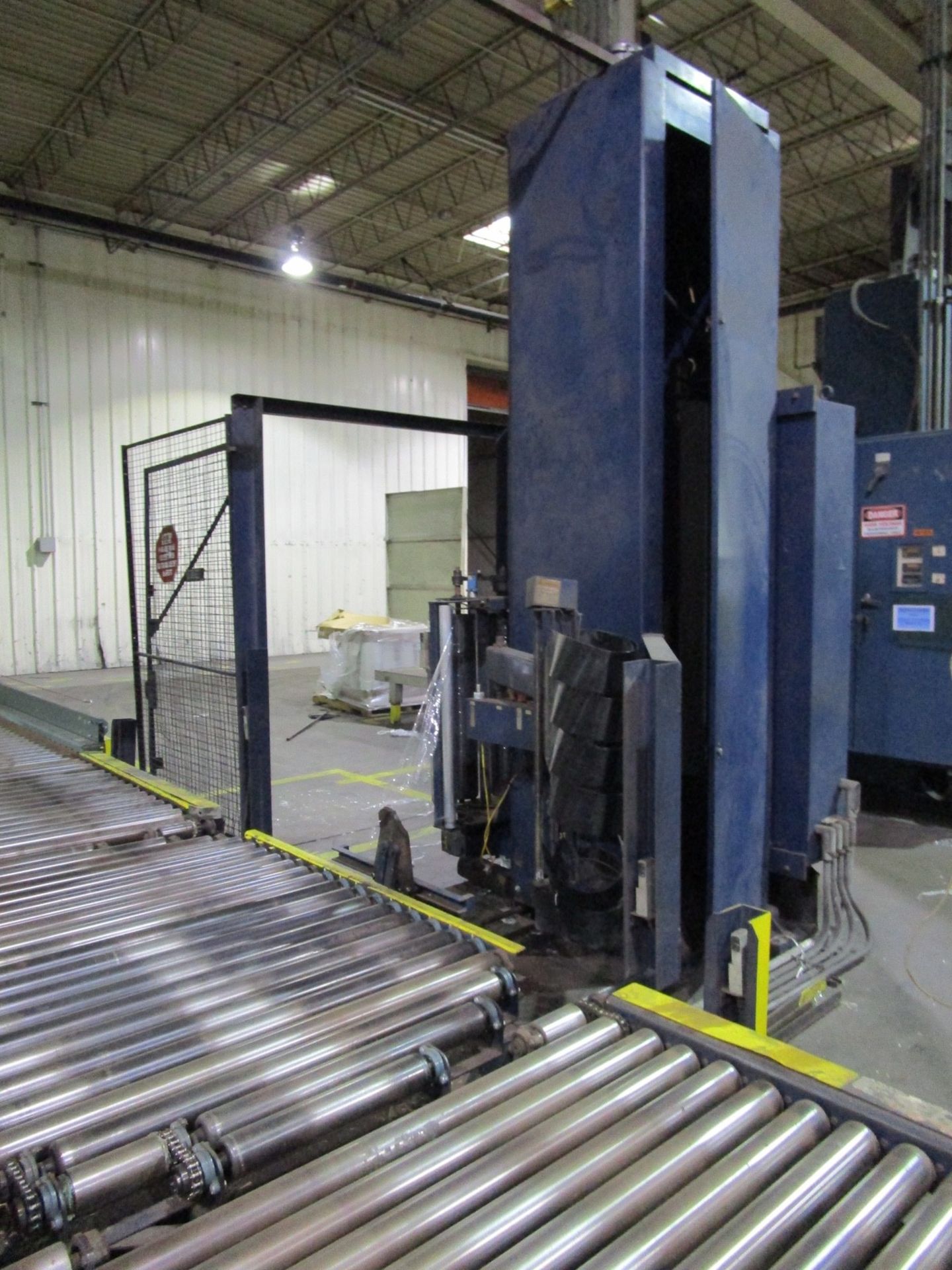 Lantech Automatic Pallet Stretch Wrapper s/n H-0231 | Rig Fee: $2500 - Image 6 of 6