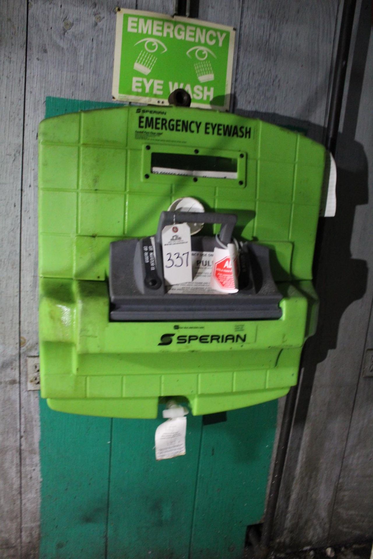 Emergency Eye Wash Station | Rig Fee: Hand Carry or Contact Rigger