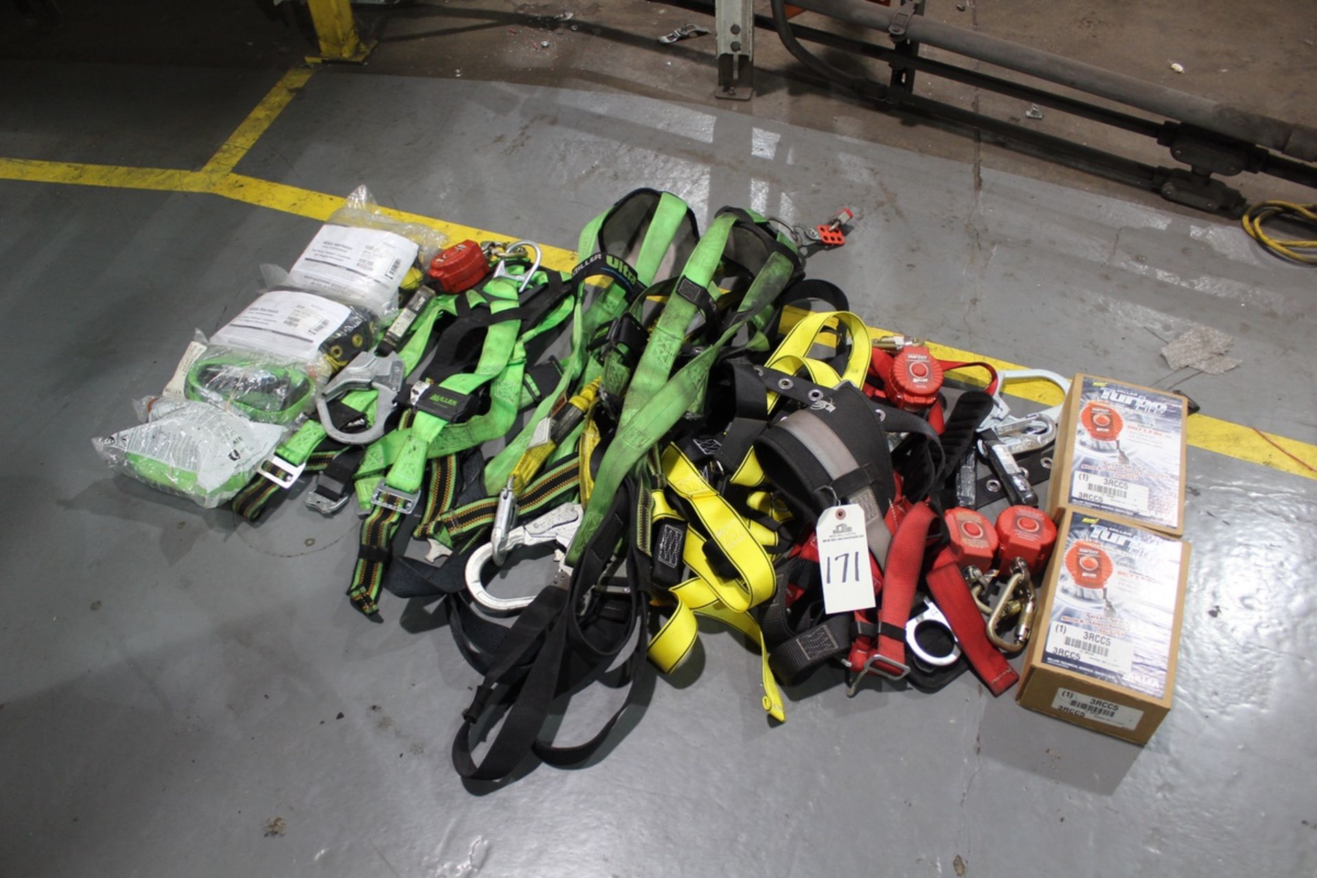 Lot of Fall Safety Harnesses | Rig Fee: Hand Carry or Contact Rigger