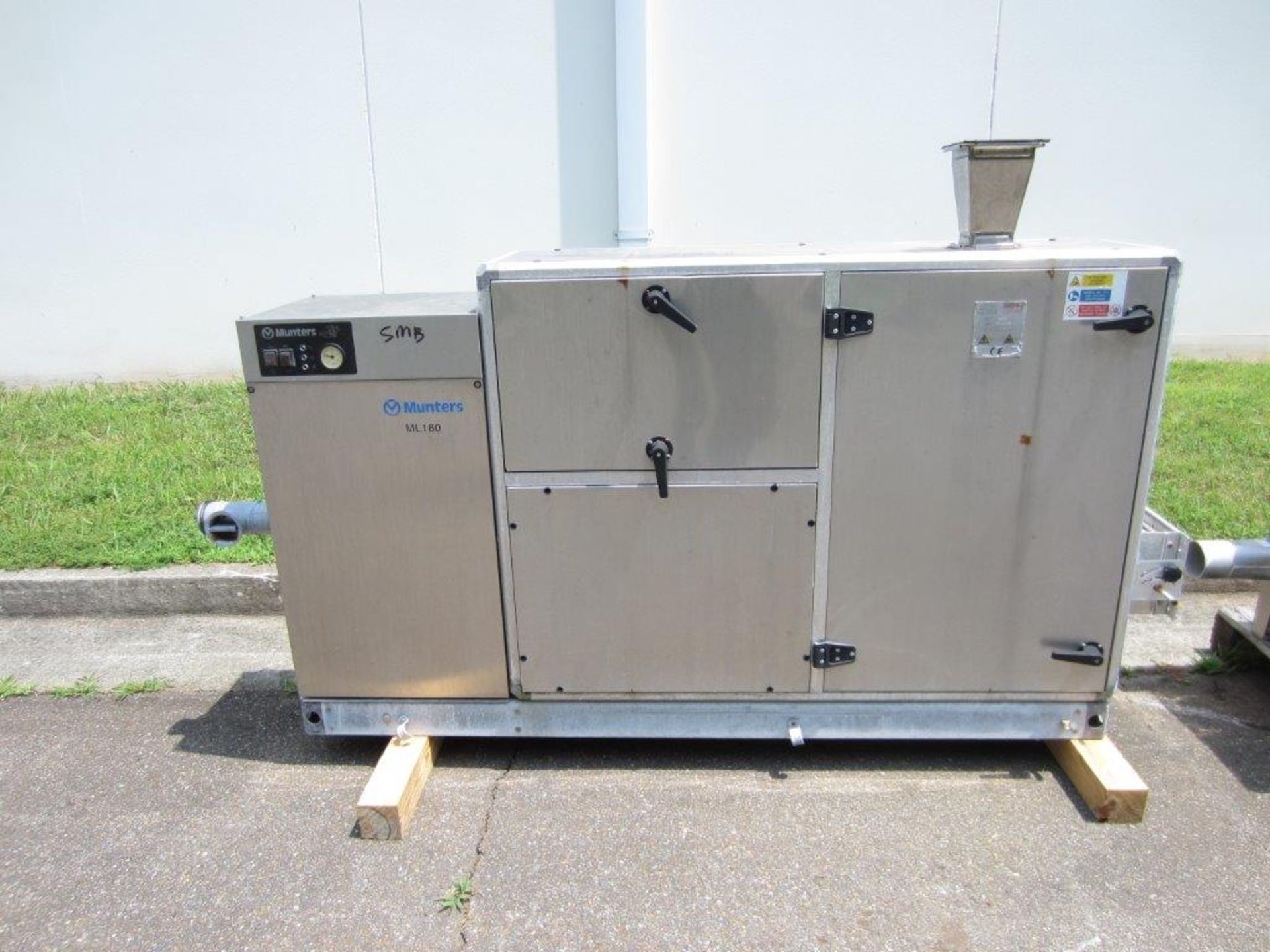 Munters Model MC-013 Dehumidification System For Blowmolder, S/N: OCO1219-01 | Load Fee: $100