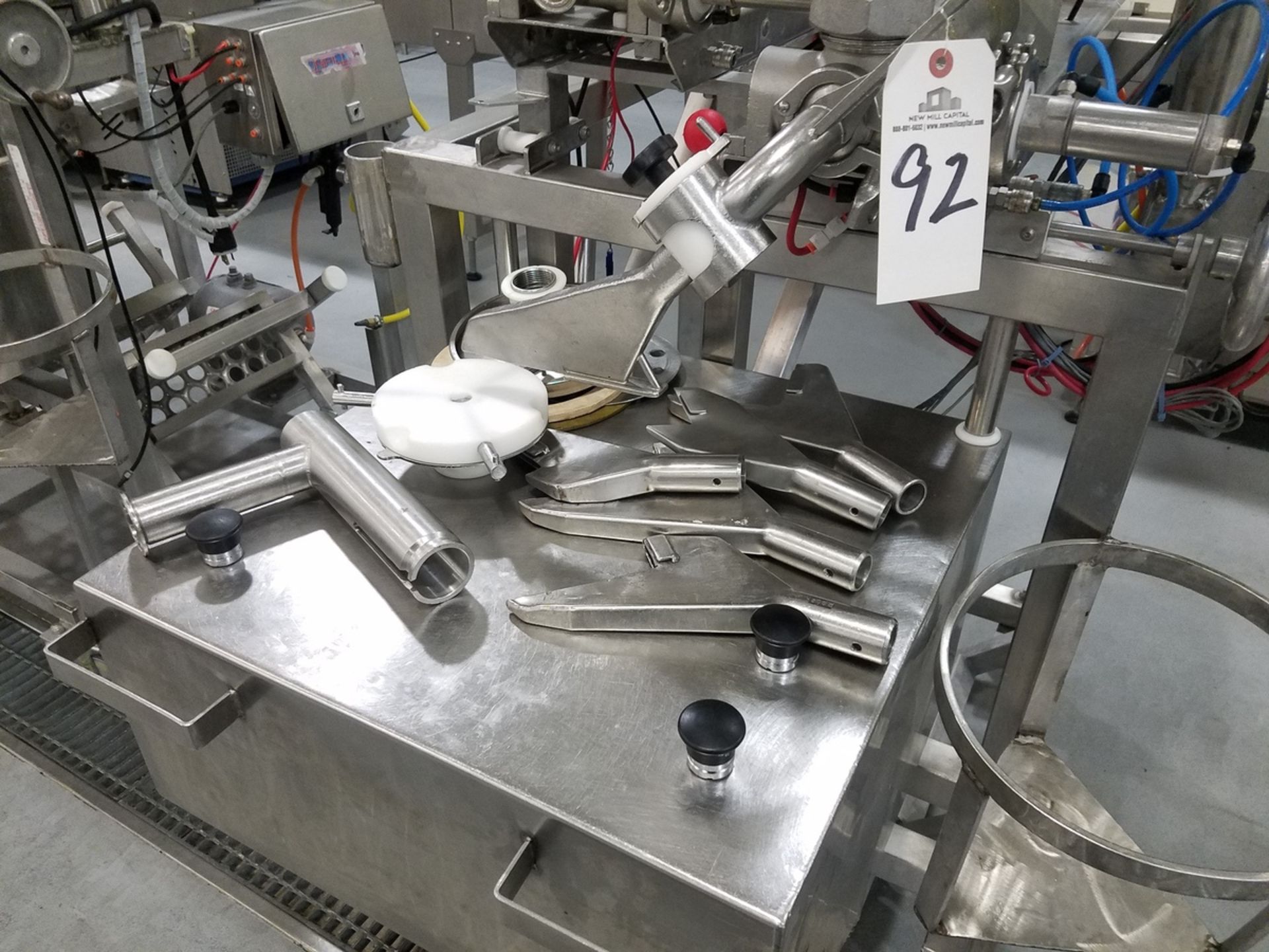 Unifiller Dual Piston, Hopper Fed Automatic Cake Finishing Center | Rig Fee: $175 - Image 5 of 5