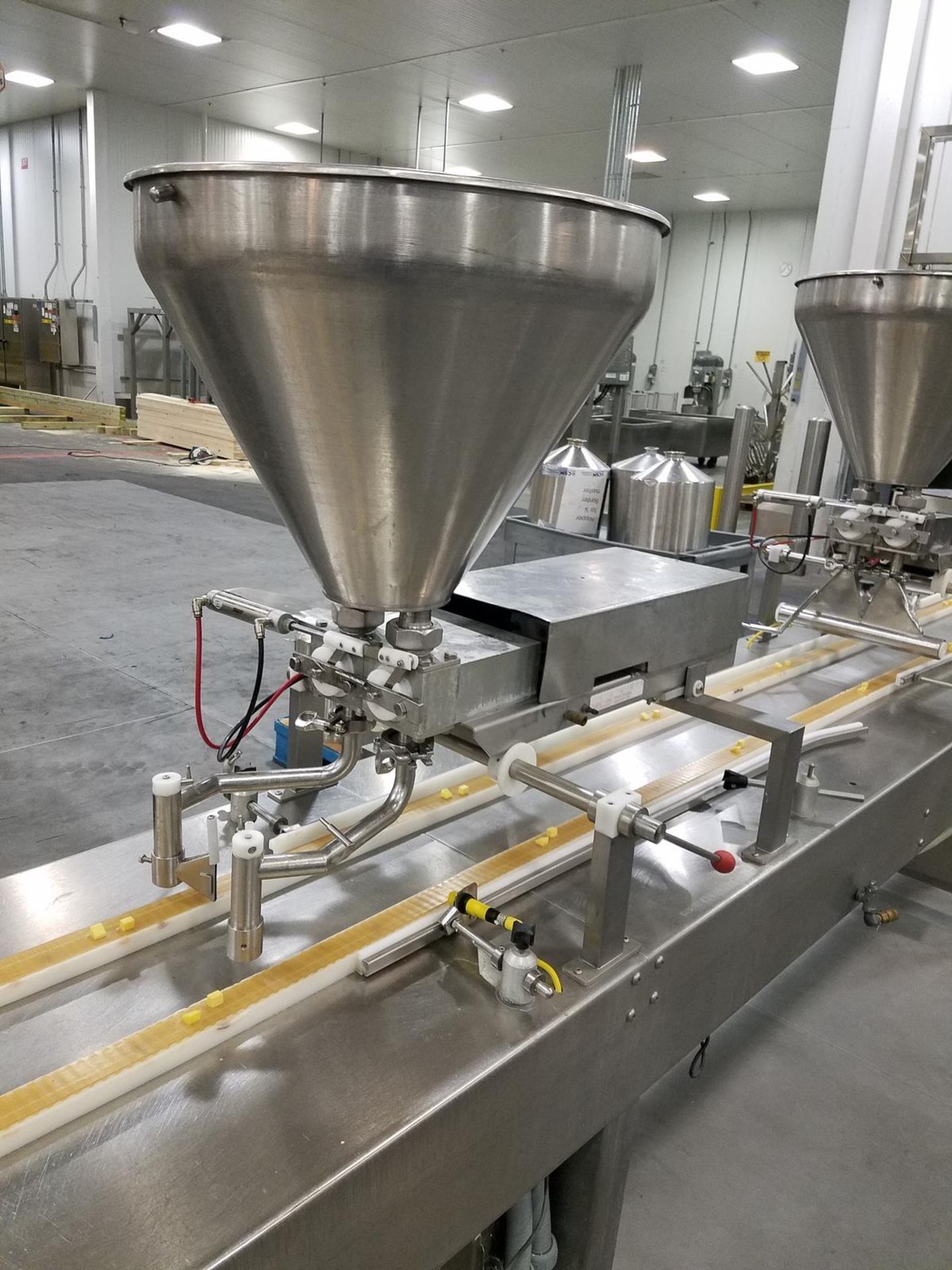 Unifiller Automatic Cake Frosting/Decorating Line, W/ (3) Dual Piston Hopper Fe | Rig Fee: $800 - Image 4 of 7