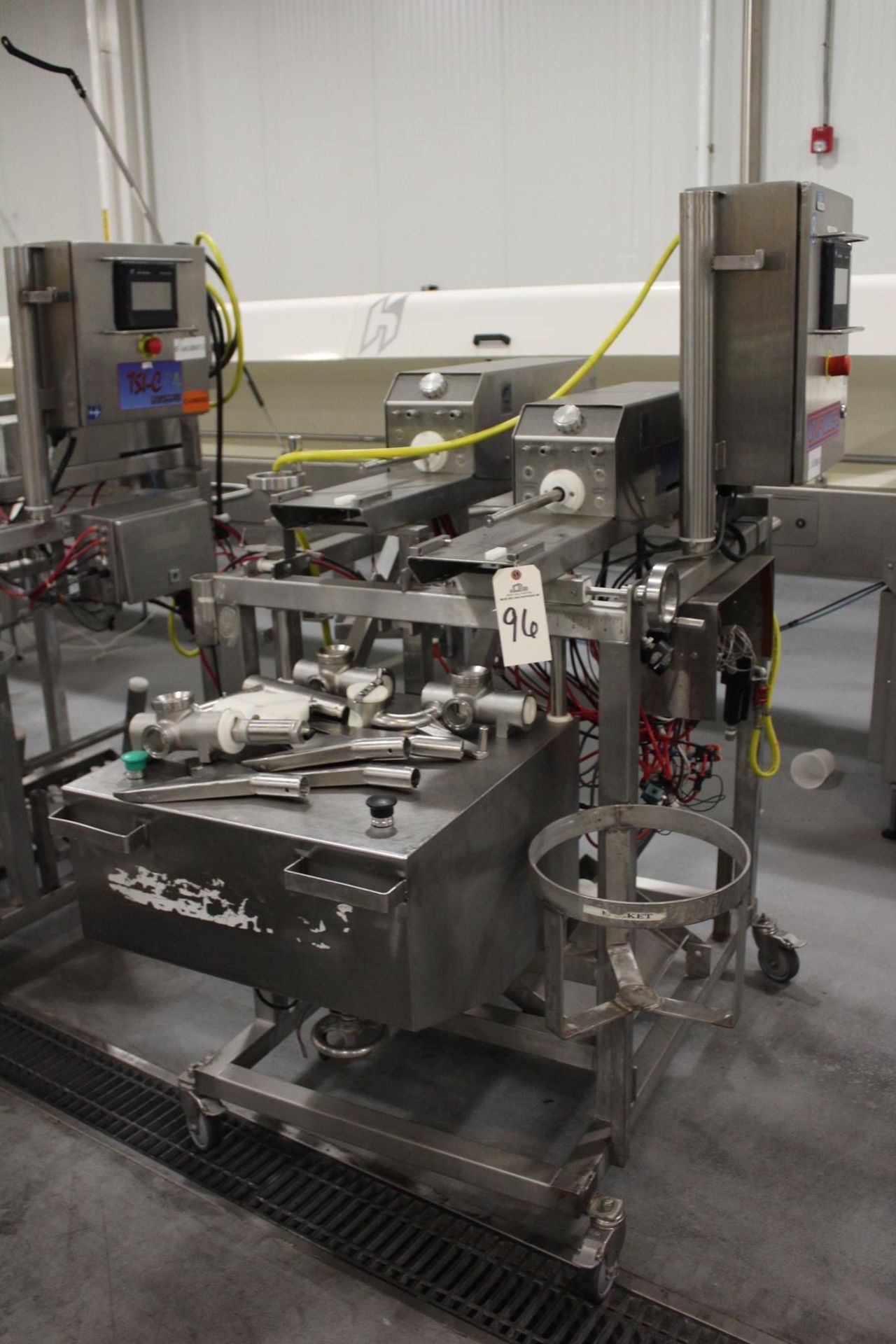 Unifiller Dual Piston, Hopper Fed Automatic Cake Finishing Center | Rig Fee: $175