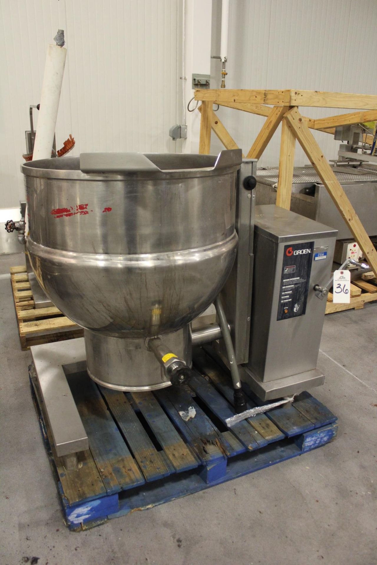 Groen, Electric Steam Jacketed Tilting Kettle, 60 Gallon, M# DEE/4T-60, S/N 865 | Rig Fee: $75