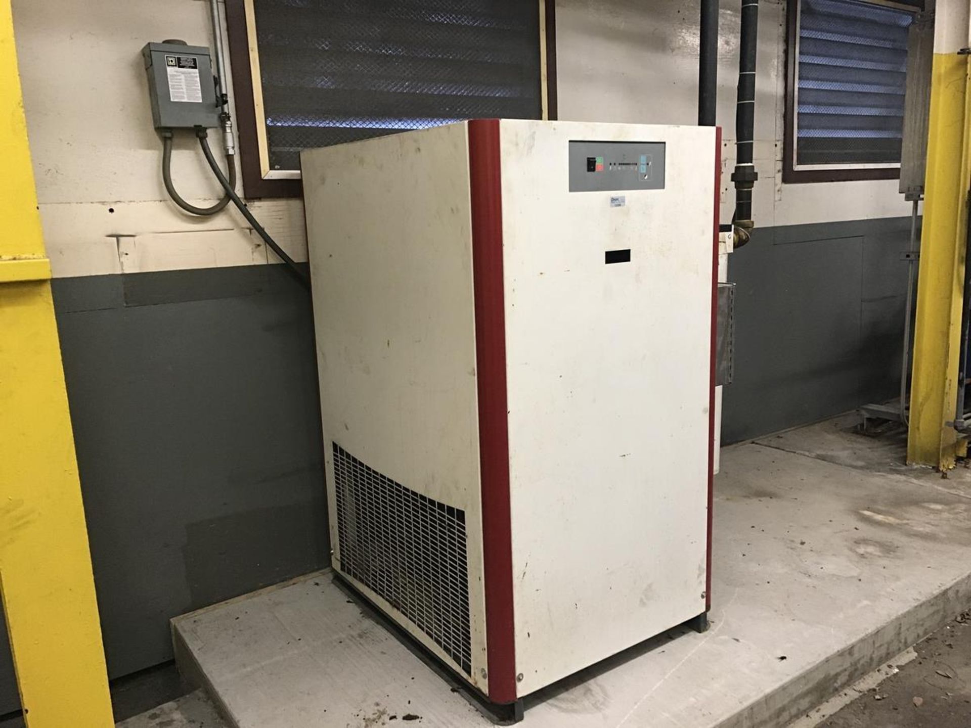 Gardner Denver RNC600A4 Air Dryer with 3 Filters, R134A Refrigerant | Rig Fee: $250 - Image 2 of 2