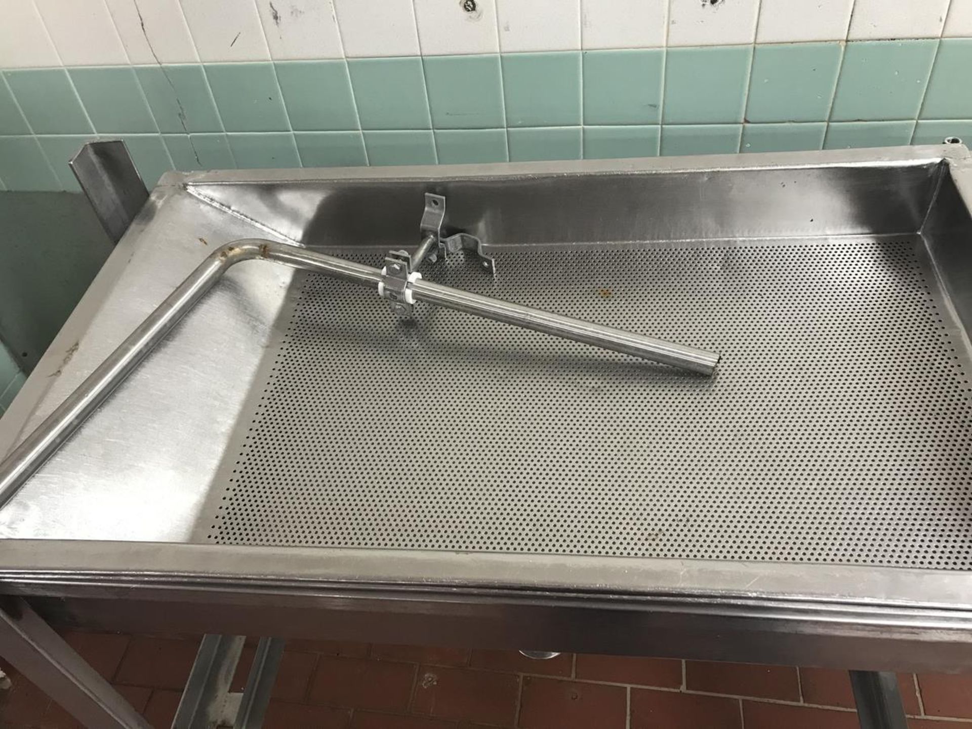 Stainless Steel Drain Table | Rig Fee: $50 - Image 2 of 2