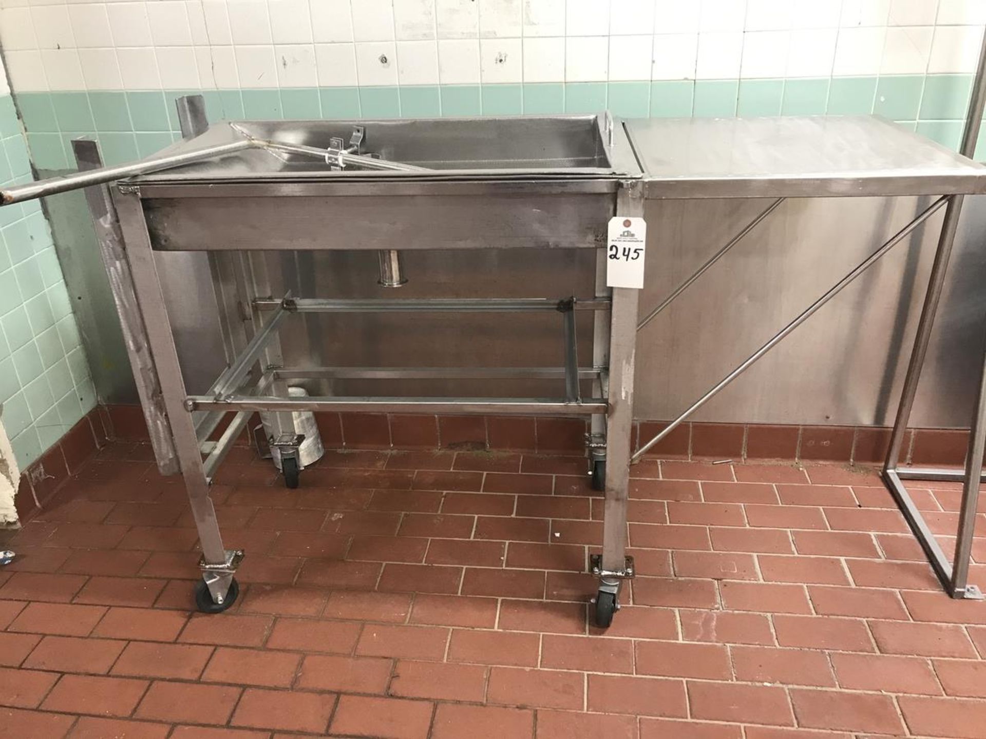 Stainless Steel Drain Table | Rig Fee: $50