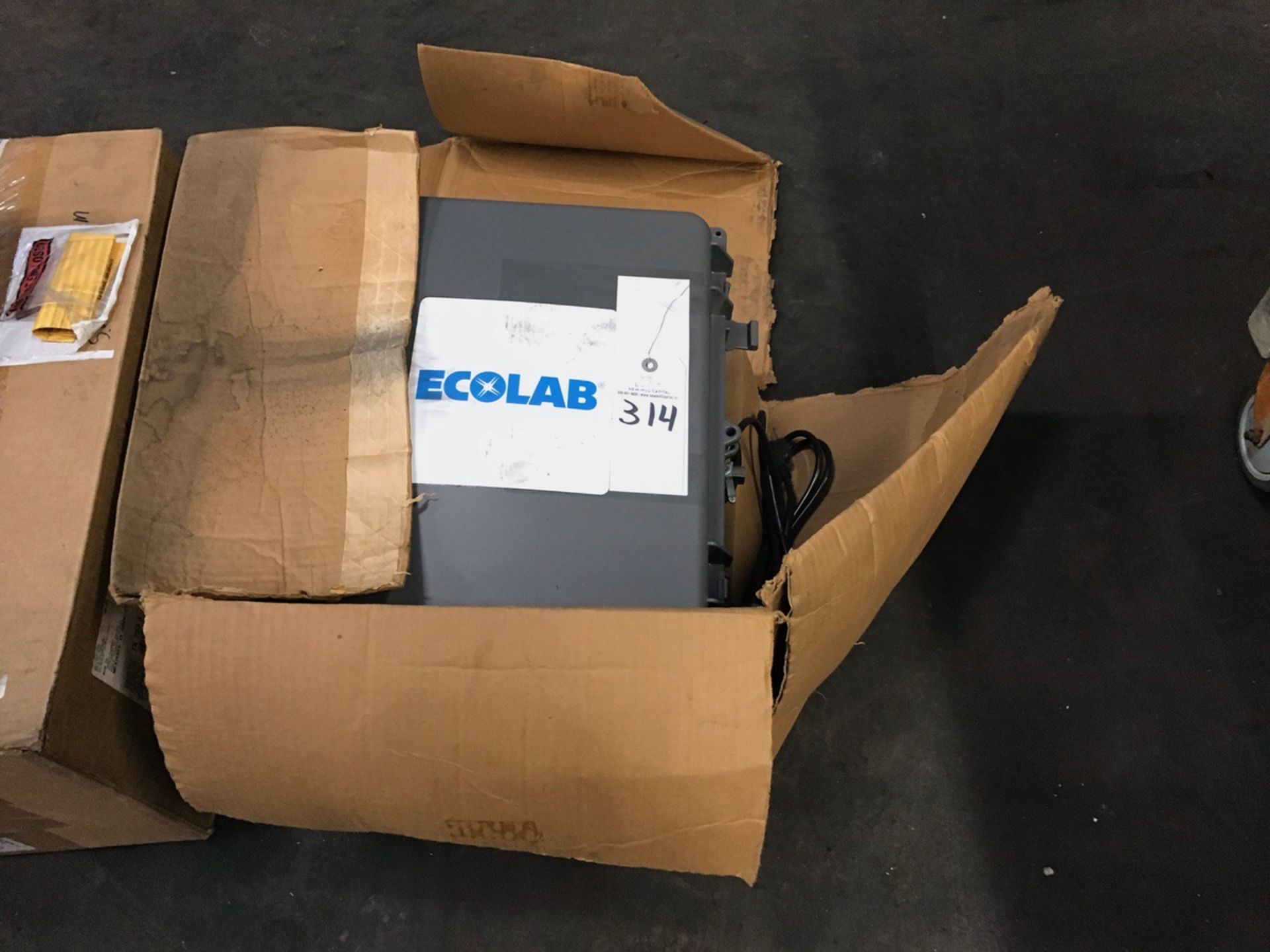 Ecolab Foamer (Unused) | Rig Fee: $25