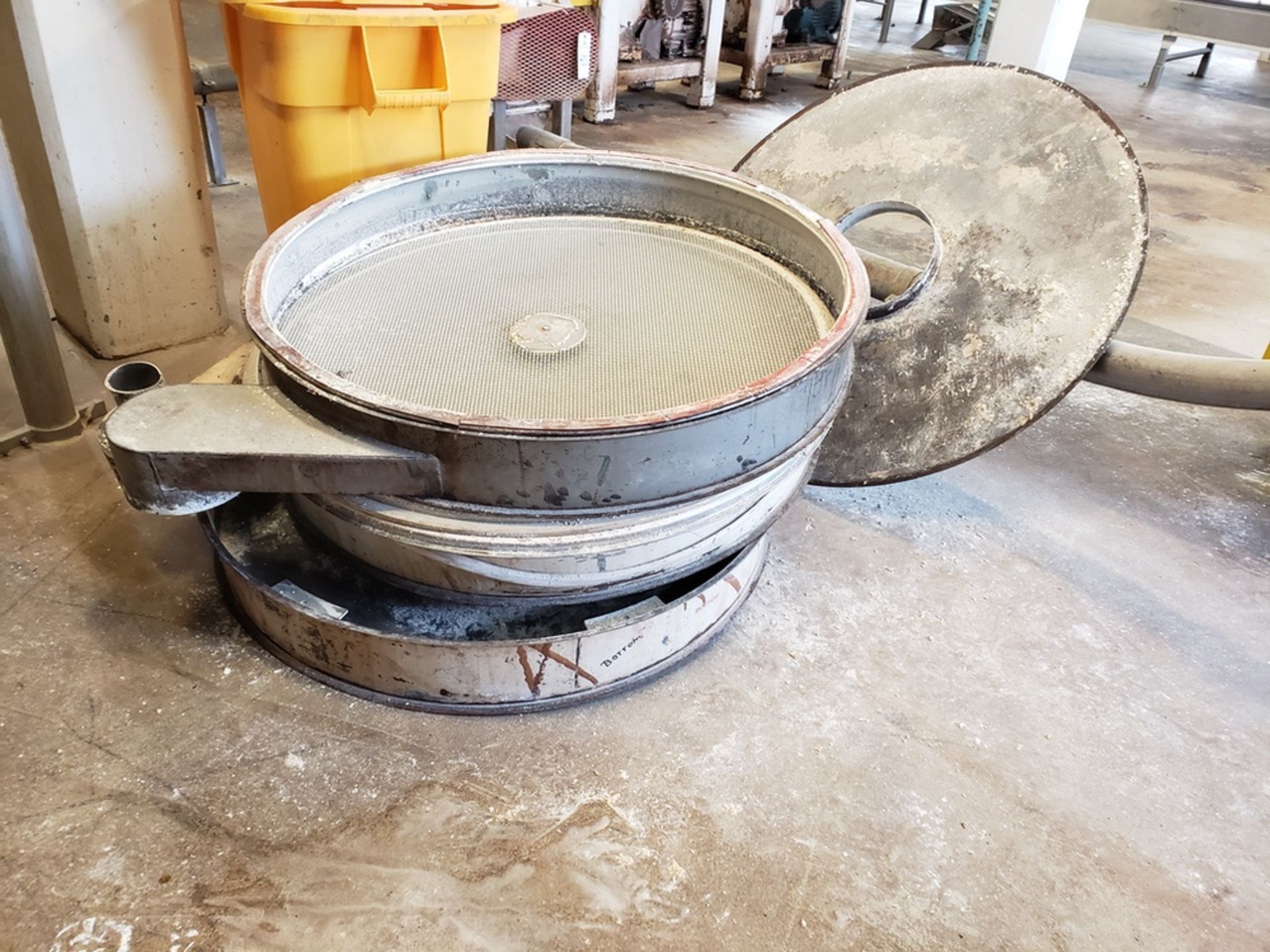 Sweco Seperator/Sieve, M# LS48C6666 | Rig Fee: $300 - Image 2 of 4