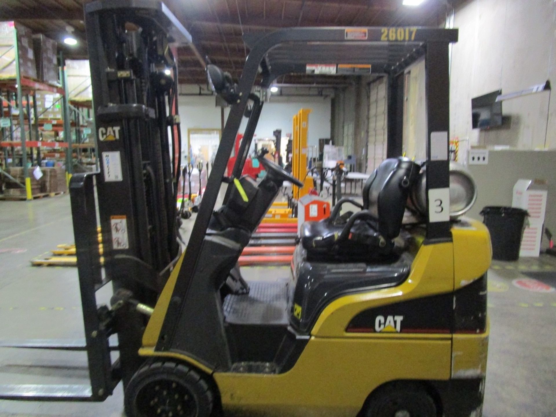 Cat CC4000 LPG Forklift s/n AT81F50079 (Delivery - 4/3/20), 1700 Hours, 3,125 #, 200 | Rig Fee: $100 - Image 4 of 7