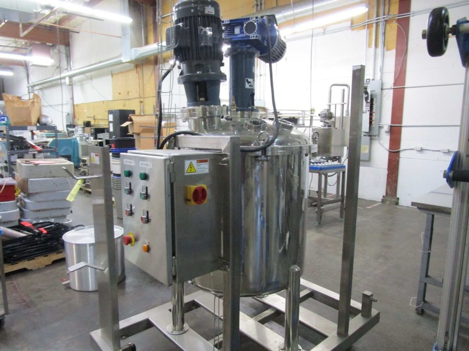 Approx. 75 Gallon Stainless Steel High Polish Twin Agitated Vessel, (2) Mixer/Agitat | Rig Fee: $300 - Image 7 of 10