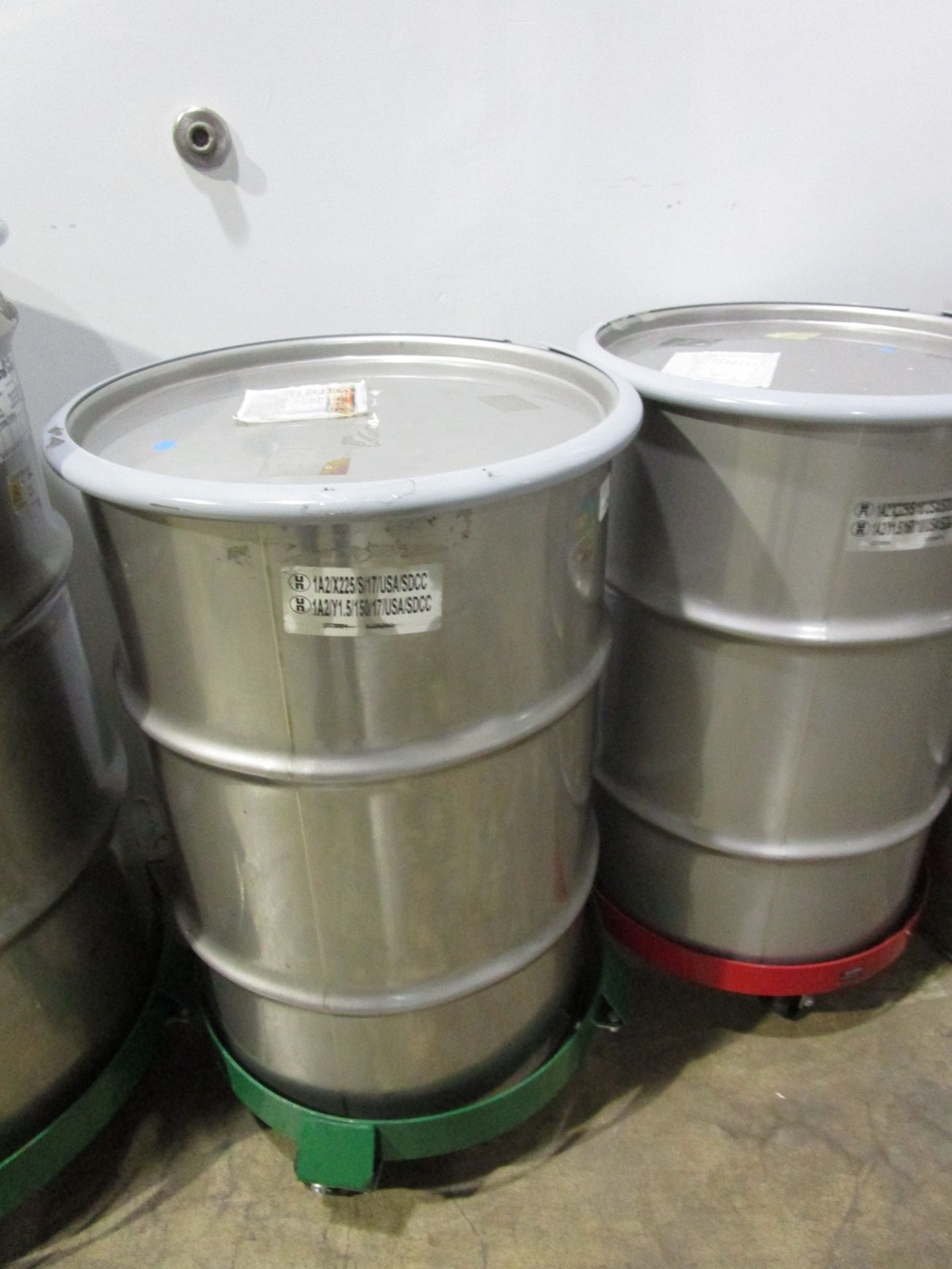 (7) Uline S-20529 30 Gallon Drums | Rig Fee: $0