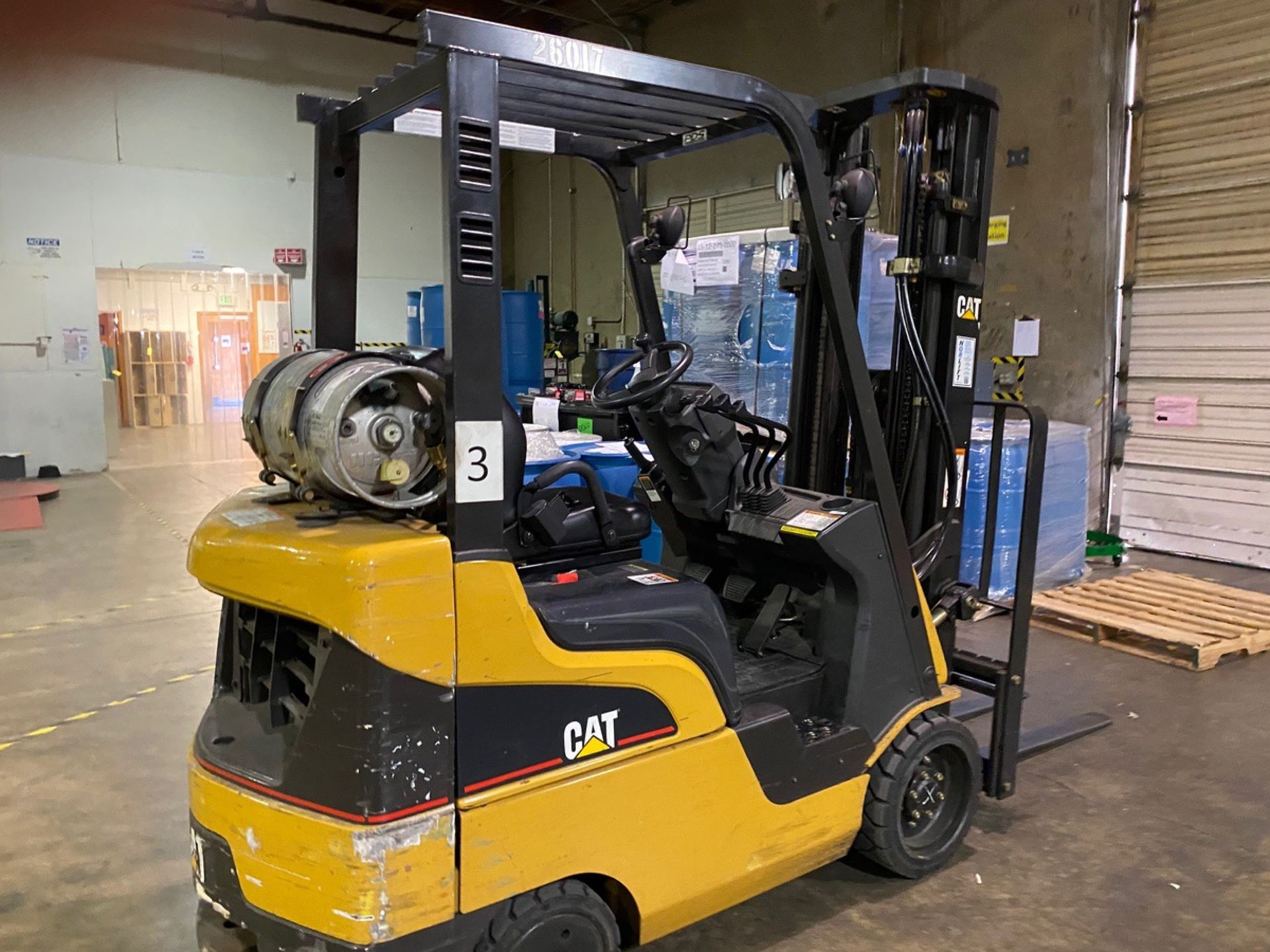 Cat CC4000 LPG Forklift s/n AT81F50079 (Delivery - 4/3/20), 1700 Hours, 3,125 #, 200 | Rig Fee: $100