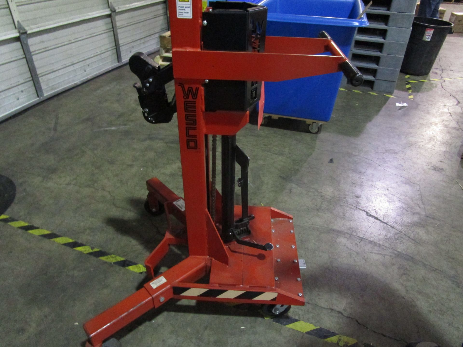 Wesco DM-1100 Drum Lift s/n 227311, 1,100# | Rig Fee: $0