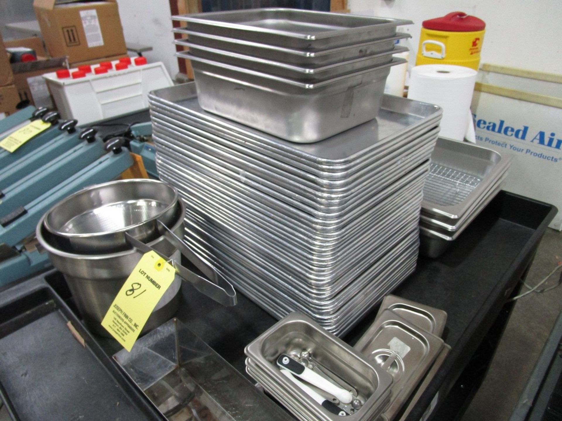 SS & Aluminum Trays, Bins | Rig Fee: $0