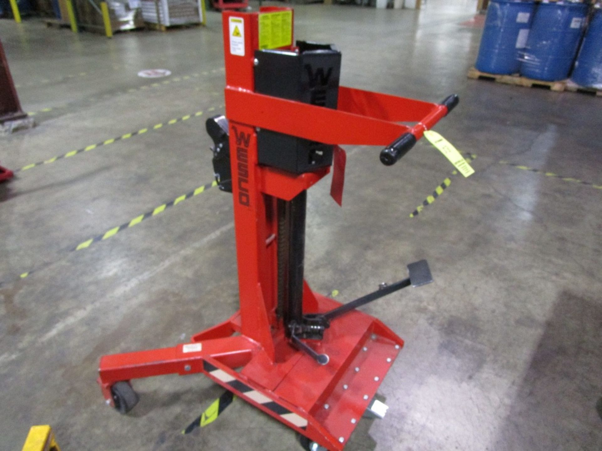 Wesco DM-1100 Drum Lift s/n 227311, 1,100# | Rig Fee: $0 - Image 2 of 4