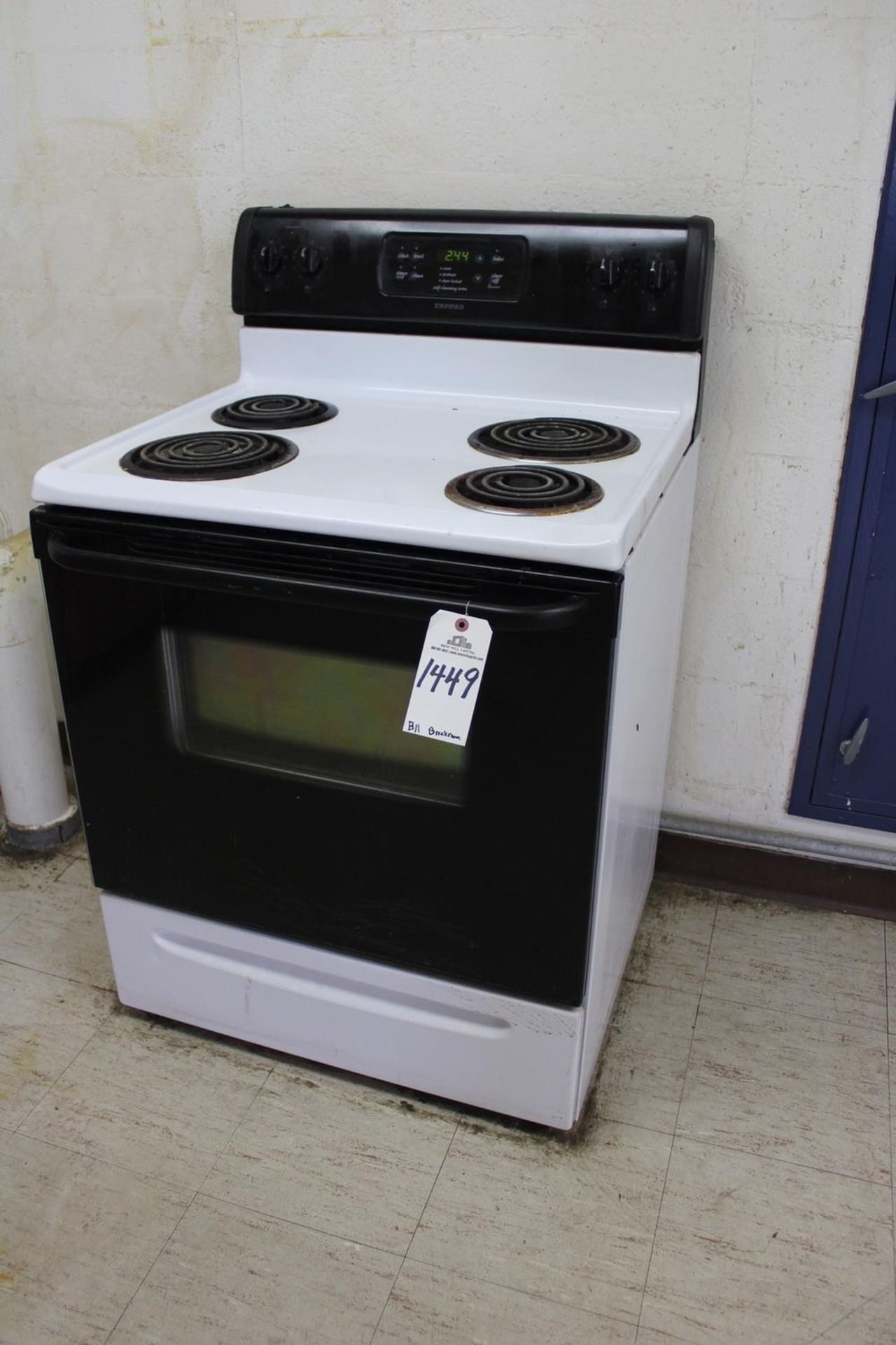 Tappan Electric Range | Rig Fee: Hand Carry or Contact Rigger