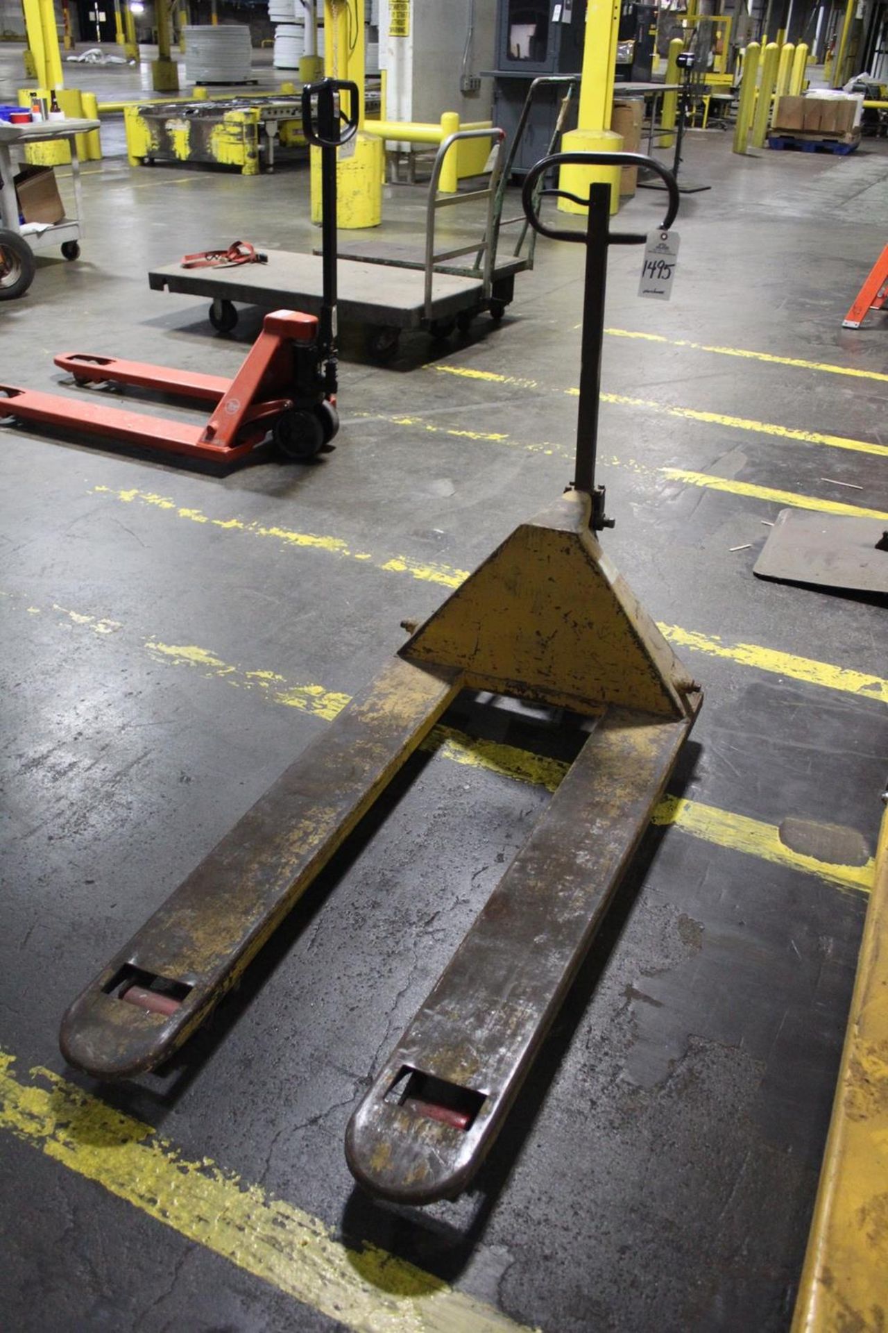 Pallet Jack | Rig Fee: Hand Carry or Contact Rigger