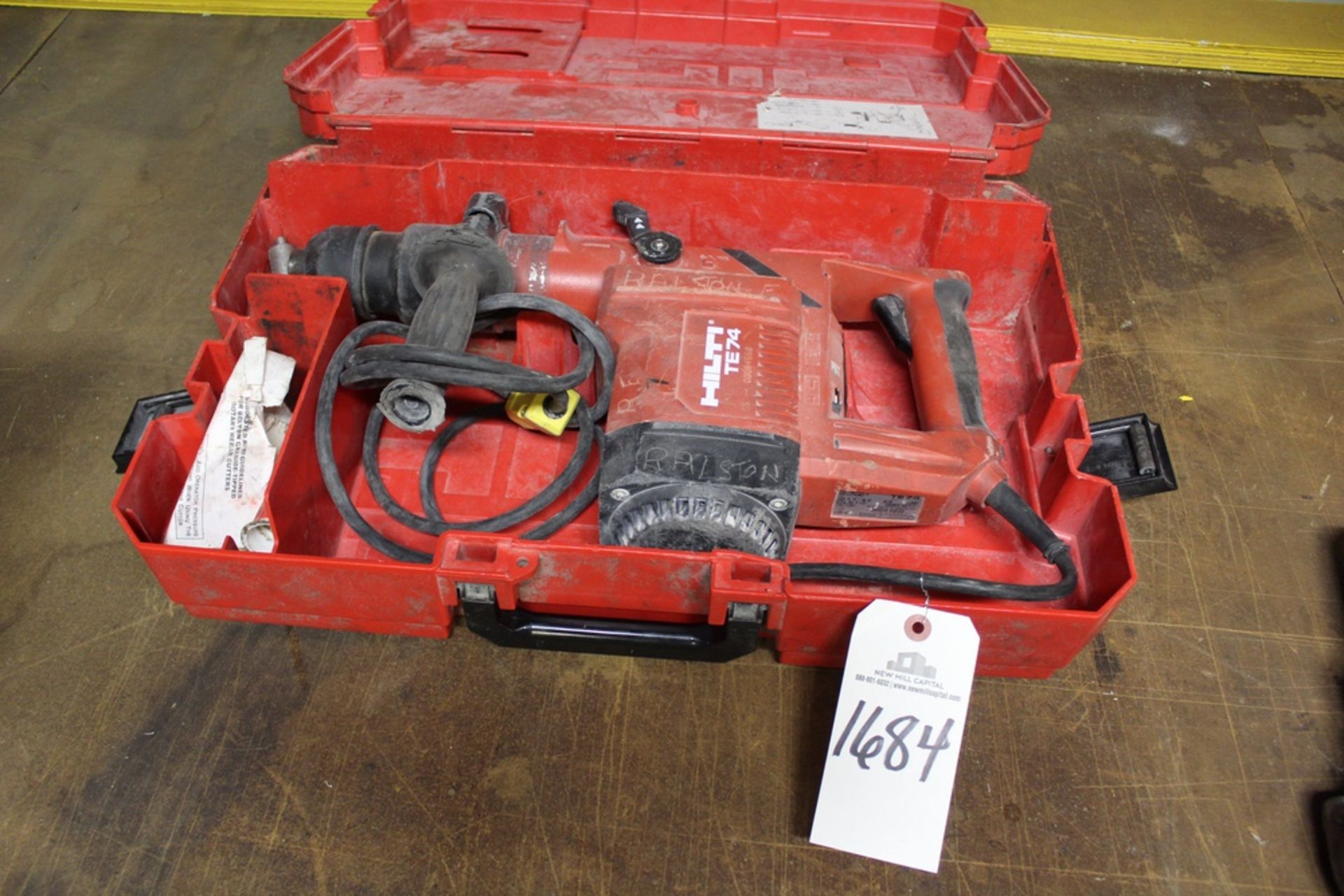 Hilti Hammer Drill, M# TE74 | Rig Fee: Hand Carry or Contact Rigger