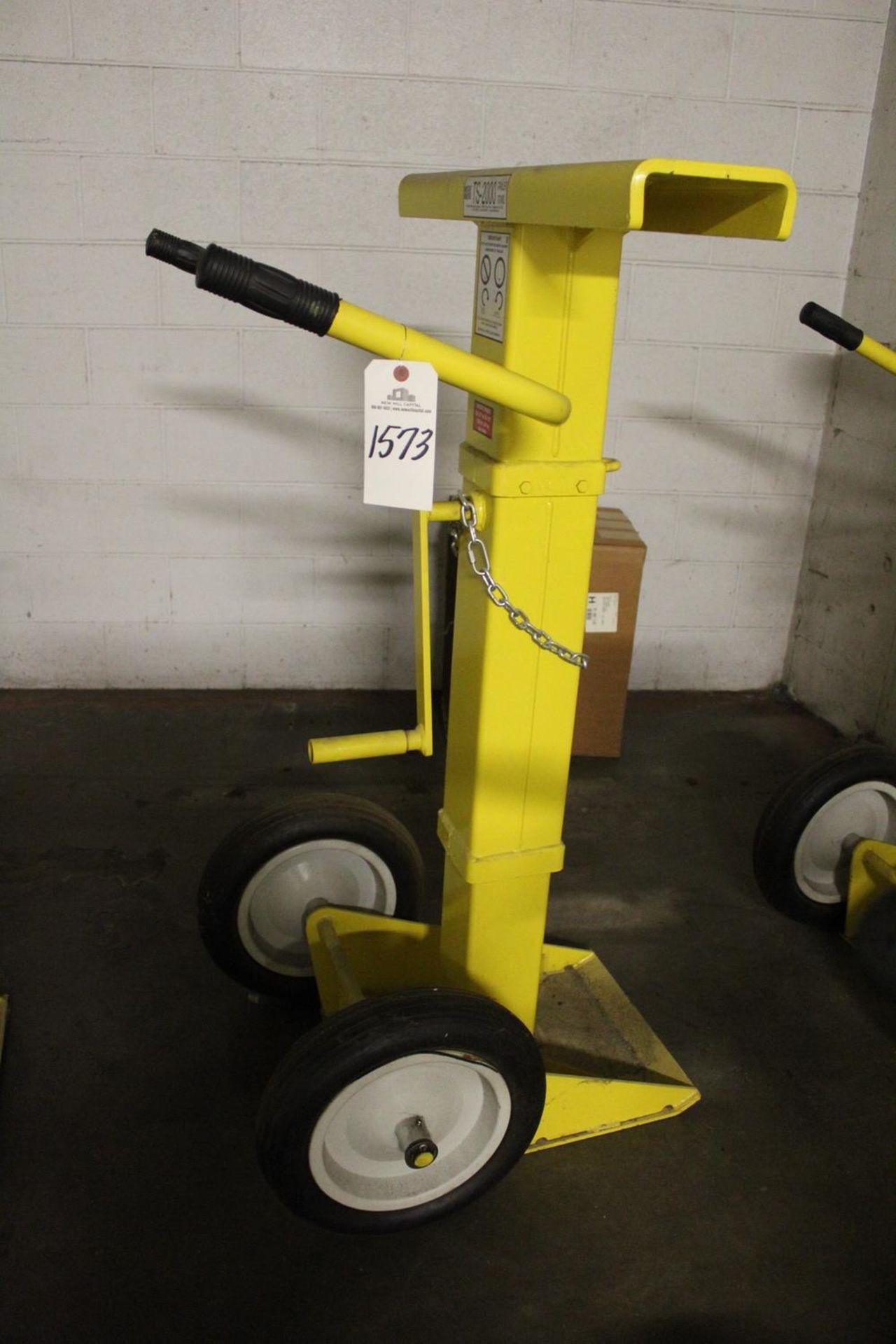 Rite Hite TS-2000 Trailer Stand - Subject to Bulk Bid Lot 15 | Rig Fee: Hand Carry or Contact Rigger