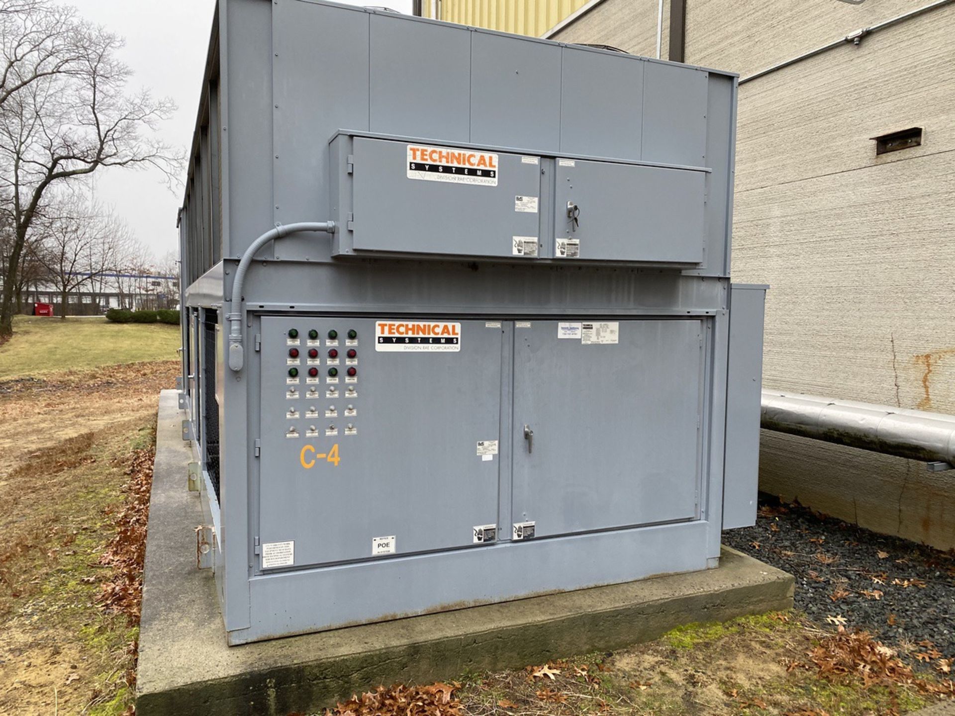 Technical Systems Model 30AOSM200-SP Chiller | Load Fee: $1000 - Image 2 of 3