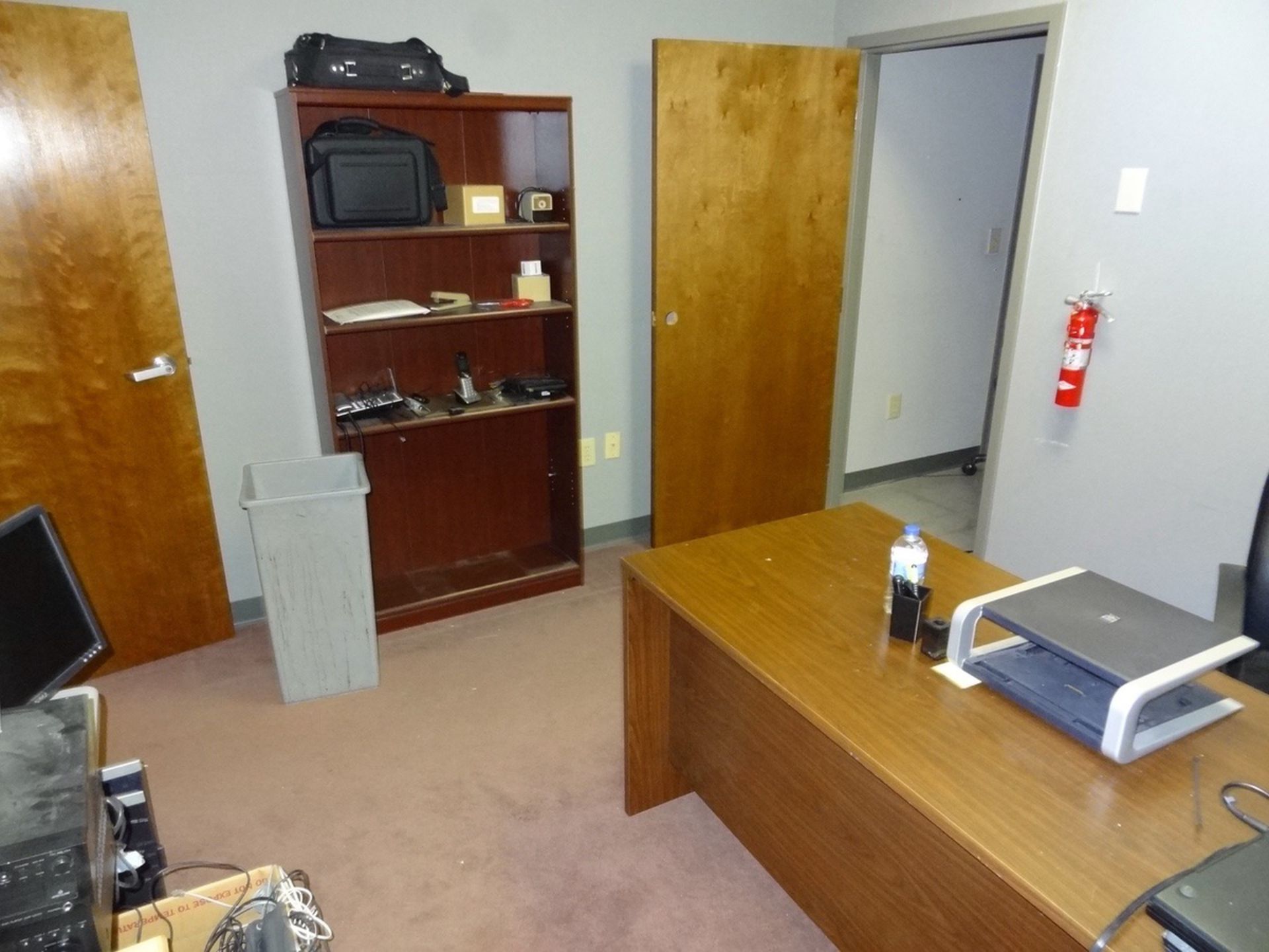 Office 6 - Desk And Chair, 2 Drawer Lateral File Cabinets, 2 Drawer Verti | Rig Fee: See Full Desc - Image 3 of 4