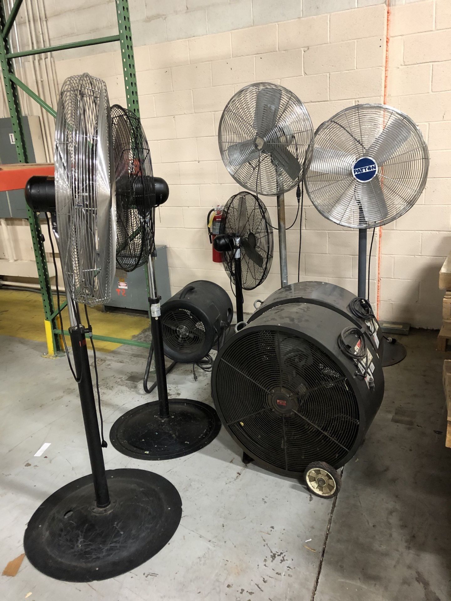 Lot of Fans | Rig Fee: $0