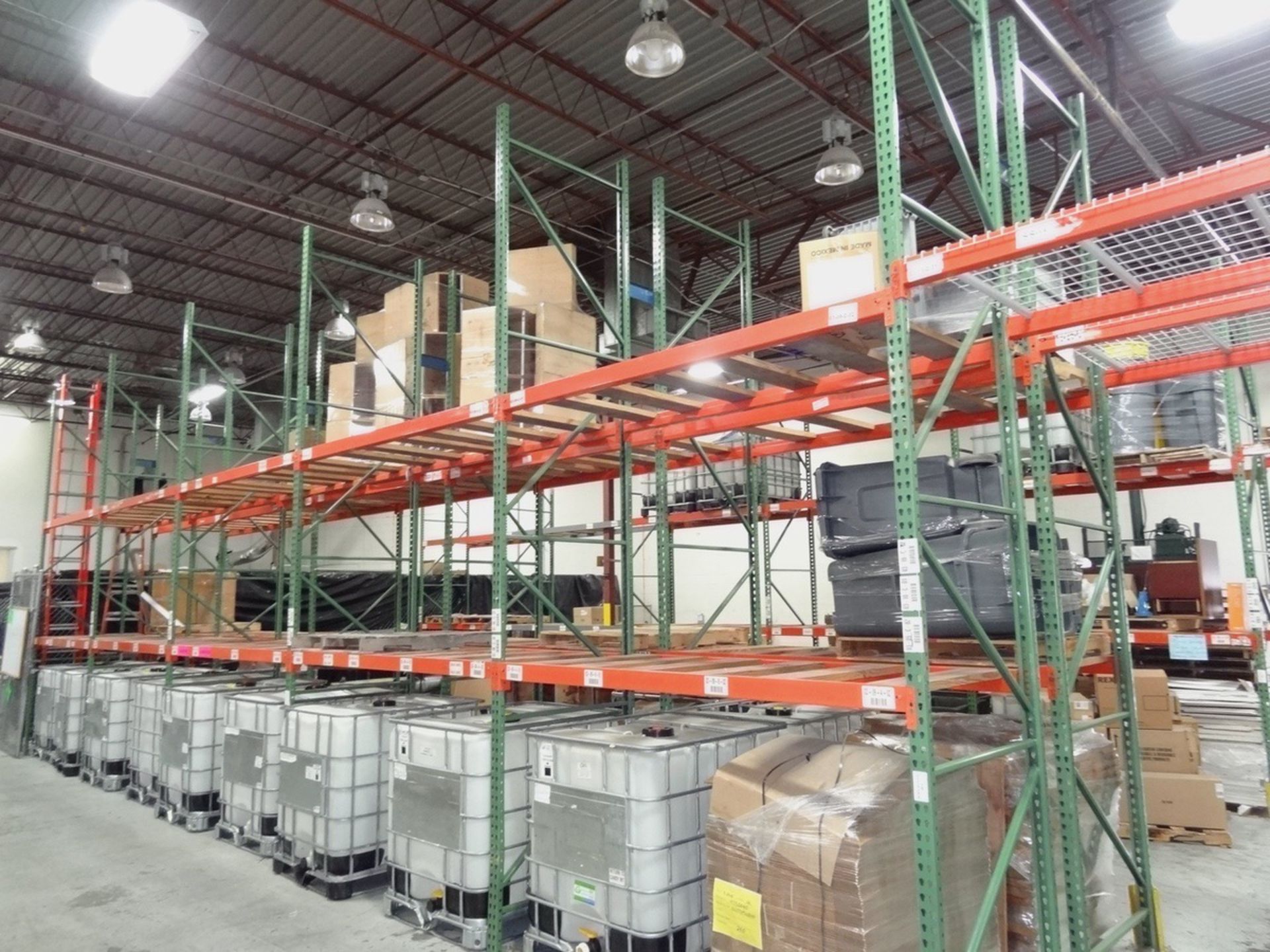 Wireway/Husky Teardrop Pallet Racking, 16' Uprights, 42" Deep - Sub to Bulk | Rig Fee: See Full Desc