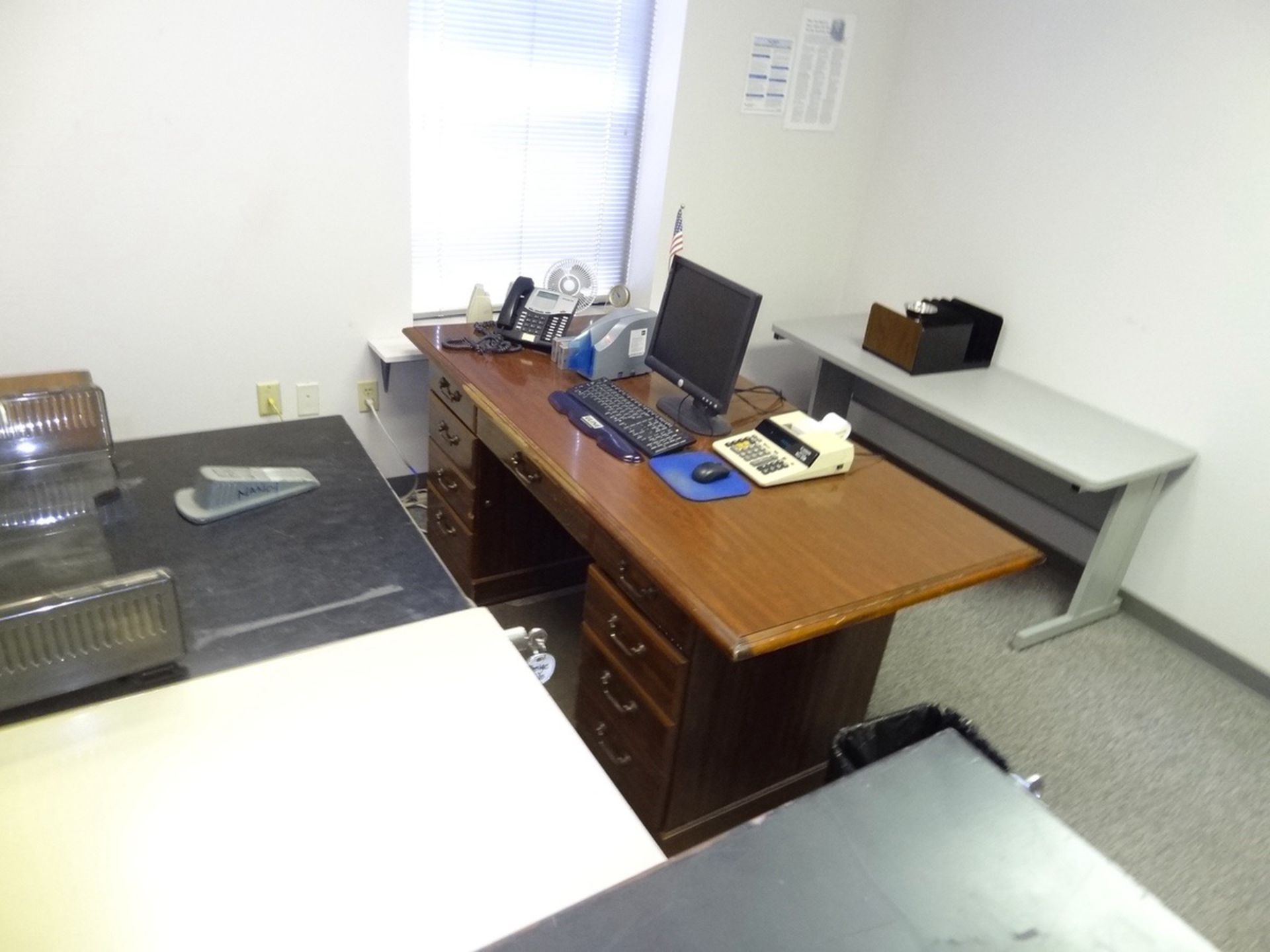 Office 9 - Desk And Chair, Credenza, Wooden Shelf, (2) 4 Door And (1) 5 D | Rig Fee: See Full Desc - Image 2 of 2