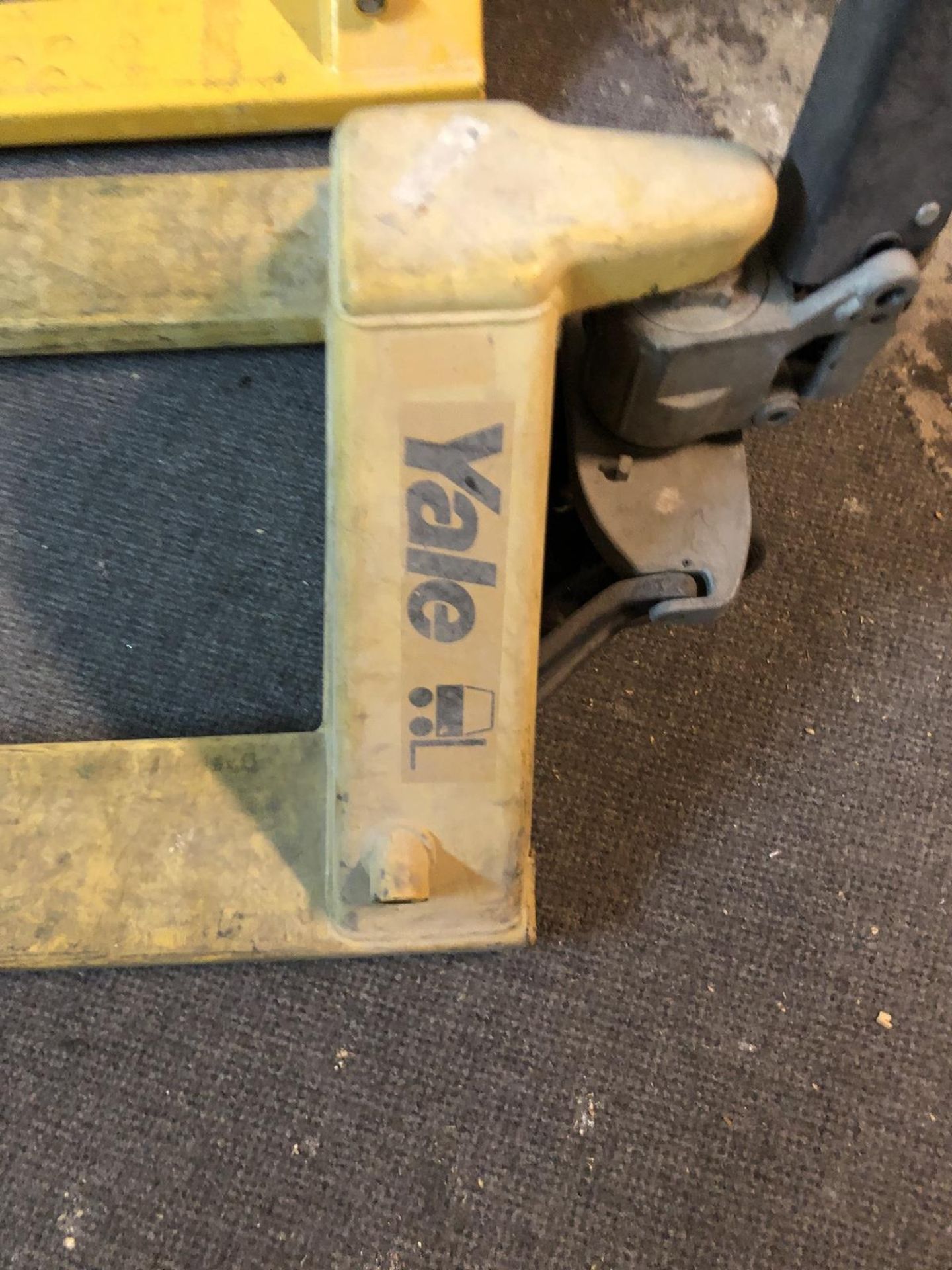 Yale Pallet Jack - Subj to Bulk | Rig Fee: $25 - Image 2 of 2