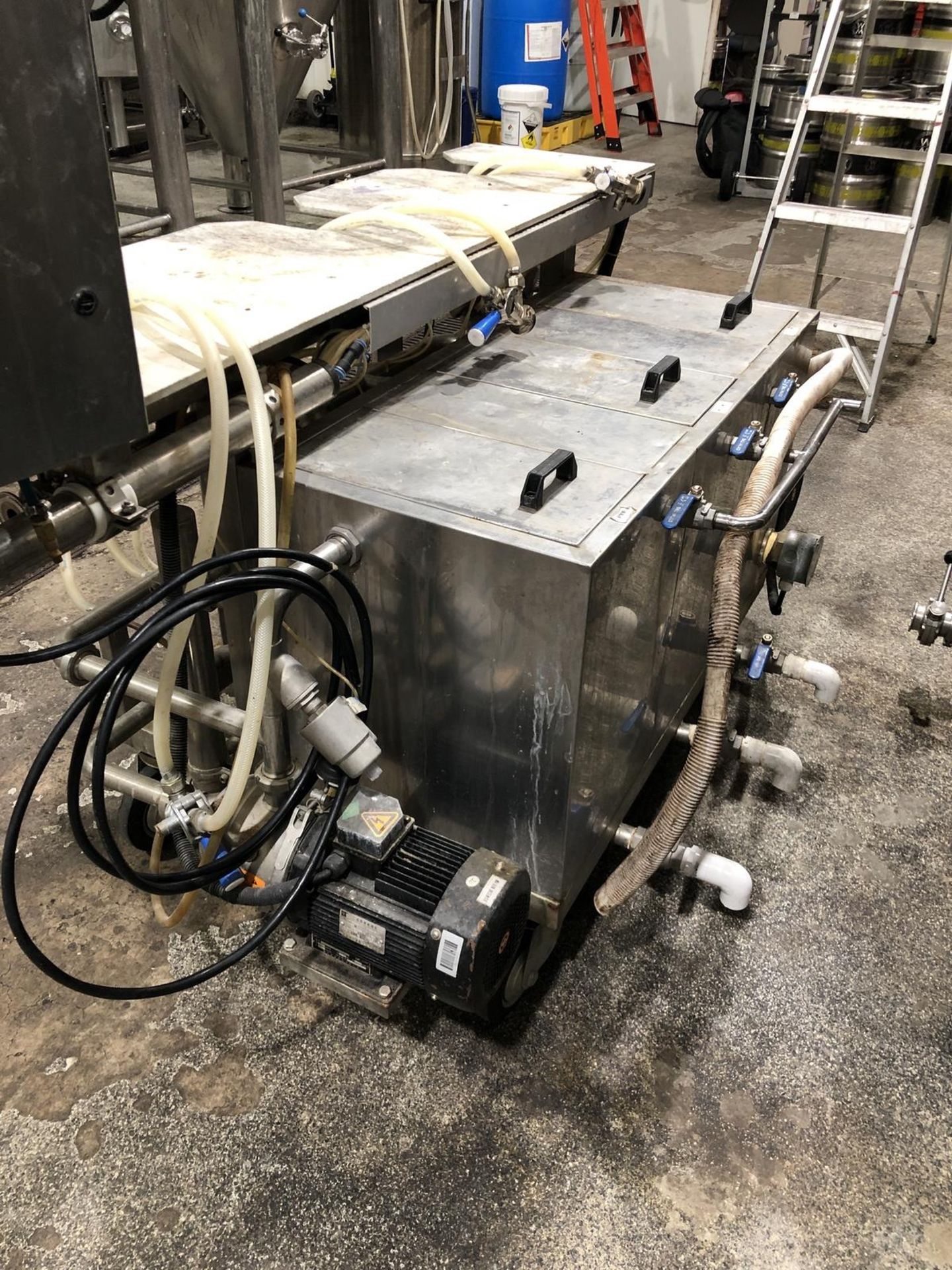 2012 Global Stainless 3-Station Keg Washer and Filler - Subj to Bulk | Rig Fee: $150 - Image 5 of 12