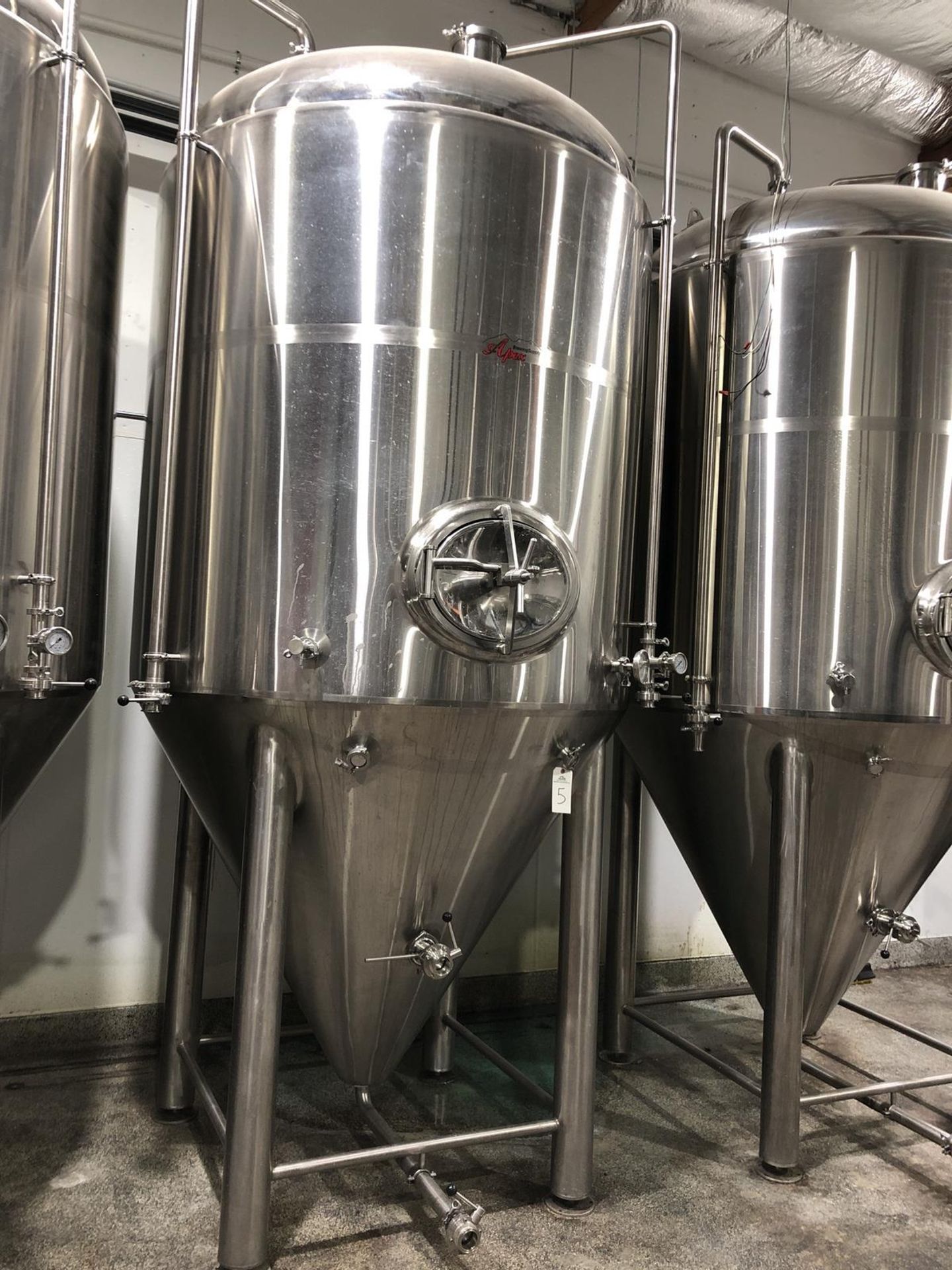 2017 Apex Brewing 30 BBL Unitank Fermenter, Glycol Jacketed, Approx - Subj to Bulk | Rig Fee: $800