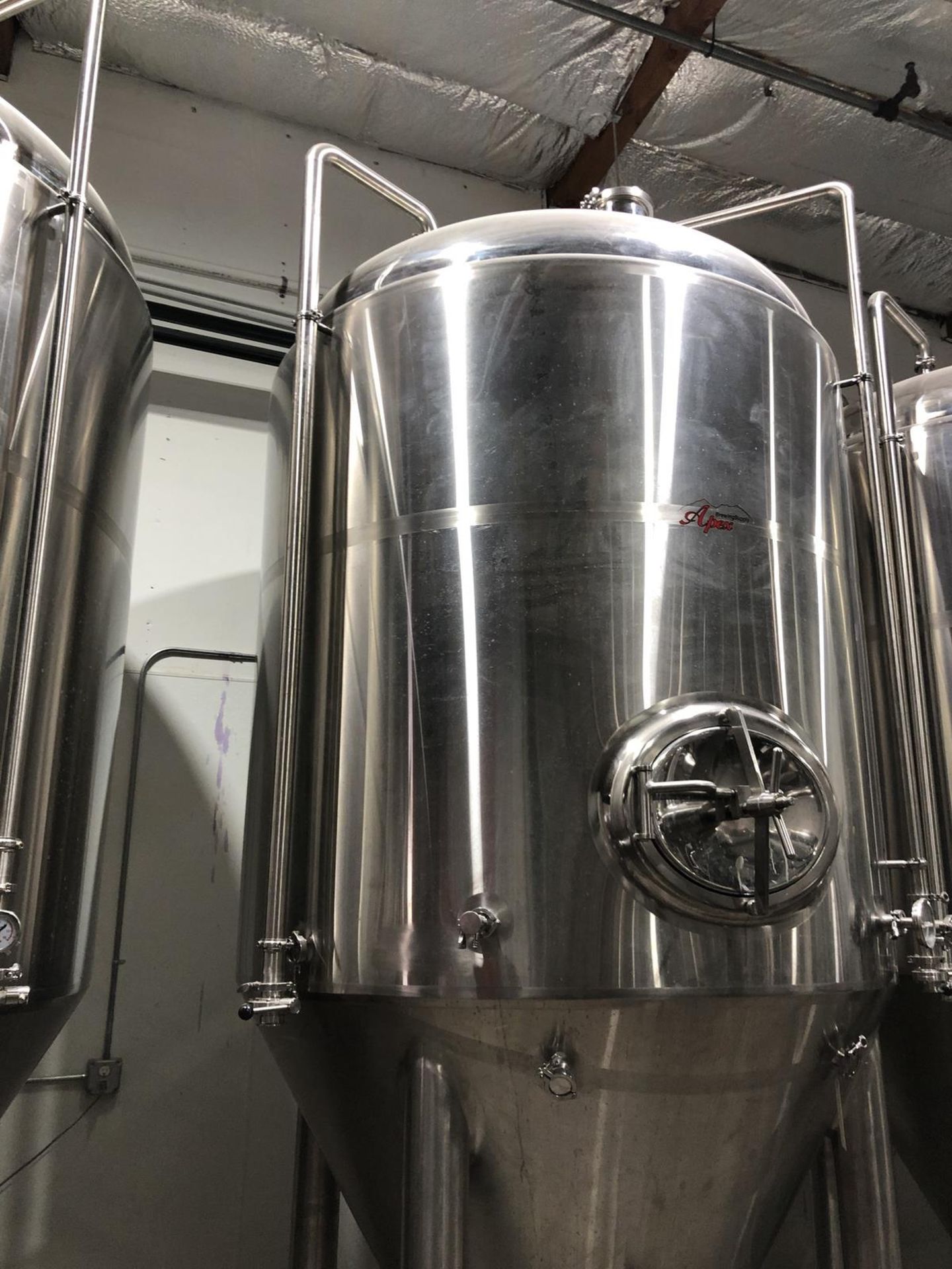 2017 Apex Brewing 30 BBL Unitank Fermenter, Glycol Jacketed, Approx - Subj to Bulk | Rig Fee: $800 - Image 5 of 8