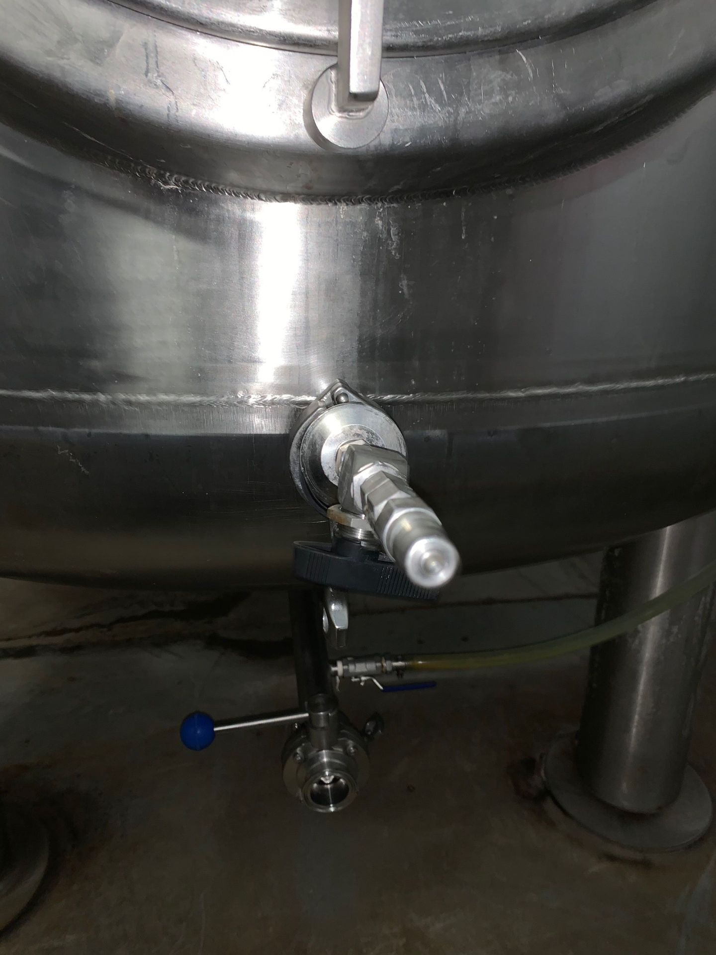 2015 Deutsche Beverage 20 BBL Brite Tank, Single Wall Stainless Stee | Subj to Bulk | Rig Fee: $800 - Image 5 of 13