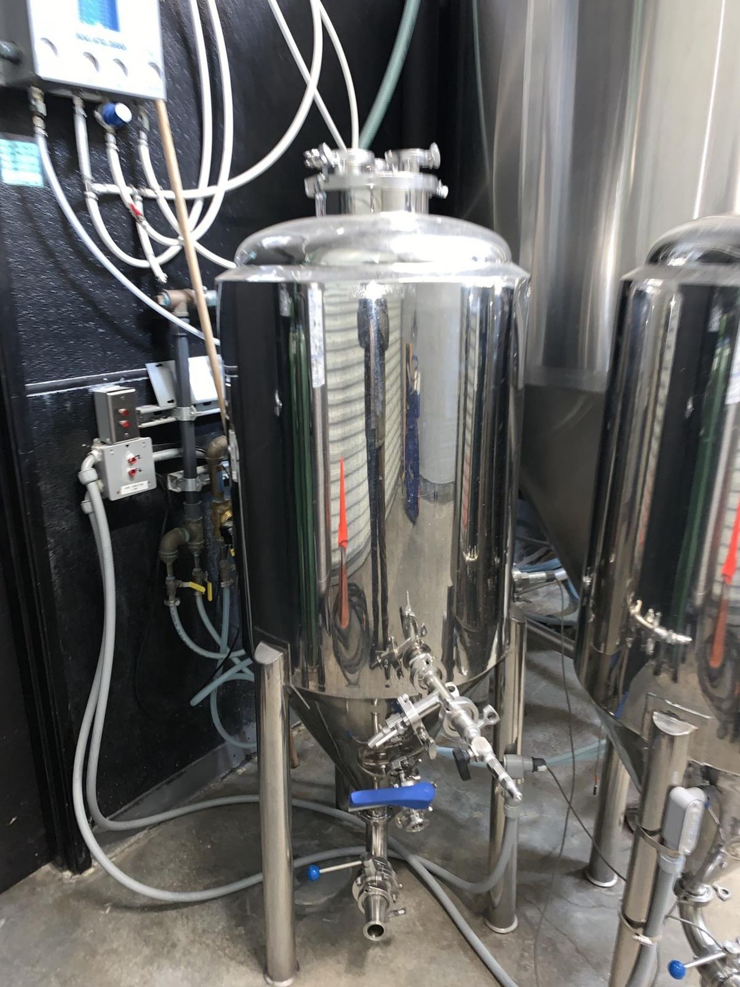 2015 Brewery Hardware 1 BBL Propane Pilot Brew System with (2) 1 BBL | Subj to Bulk | Rig Fee: $325 - Image 5 of 21