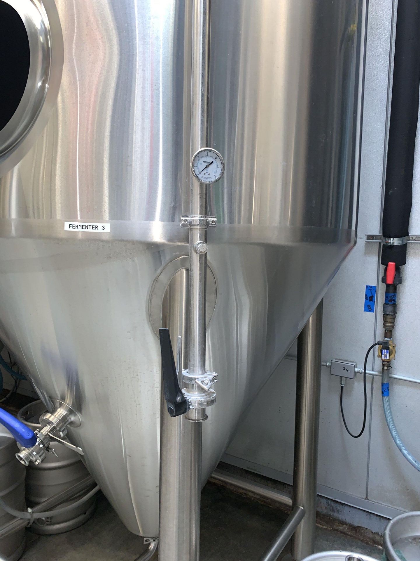 2016 Premier Stainless 30 BBL Unitank Fermenter, Glycol Jacketed, Ap | Subj to Bulk | Rig Fee: $1250 - Image 9 of 22