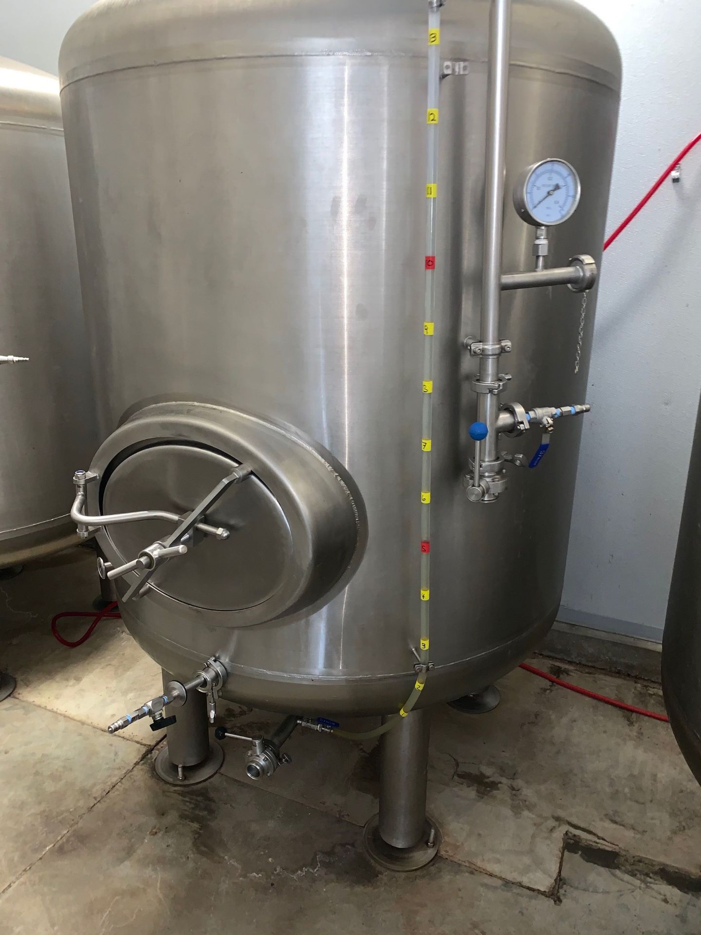 2015 Deutsche Beverage 10 BBL Brite Tank, Single Wall Stainless Stee | Subj to Bulk | Rig Fee: $500 - Image 2 of 13