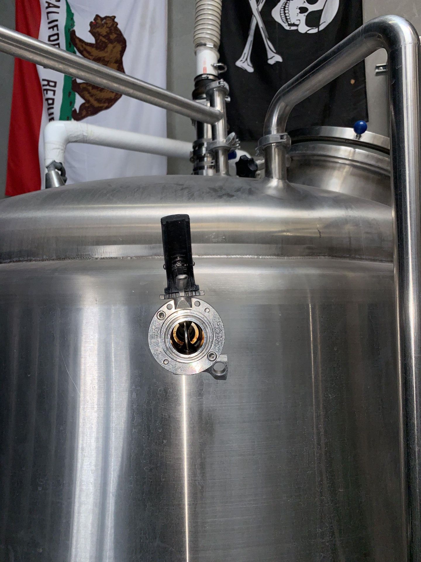 2015 Deutsche Beverage 10 BBL 3-Vessel Brewhouse, Brew Kettle, Mash | Subj to Bulk | Rig Fee: $2400 - Image 26 of 48